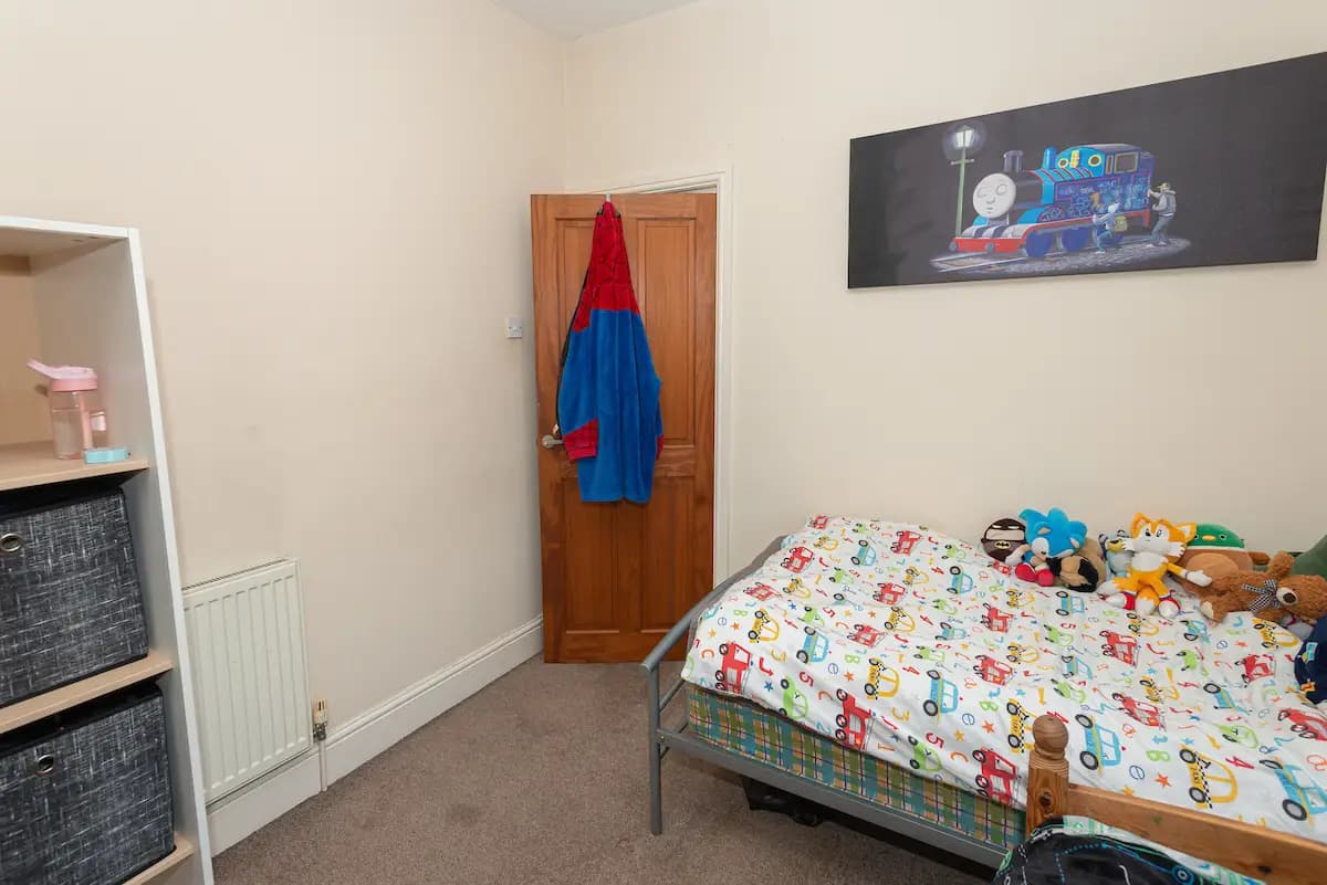 property photo 25 of 55