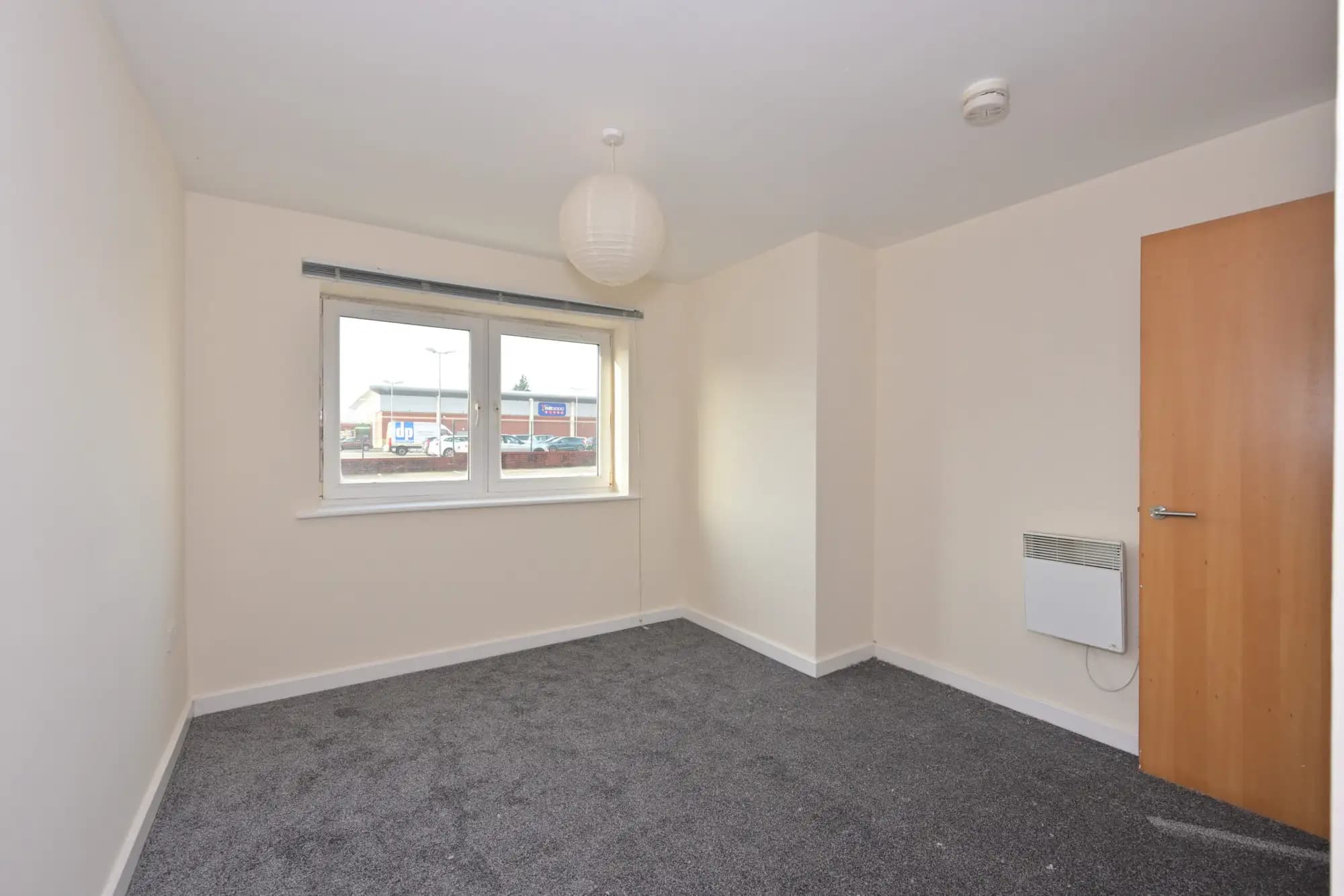 property photo 13 of 17