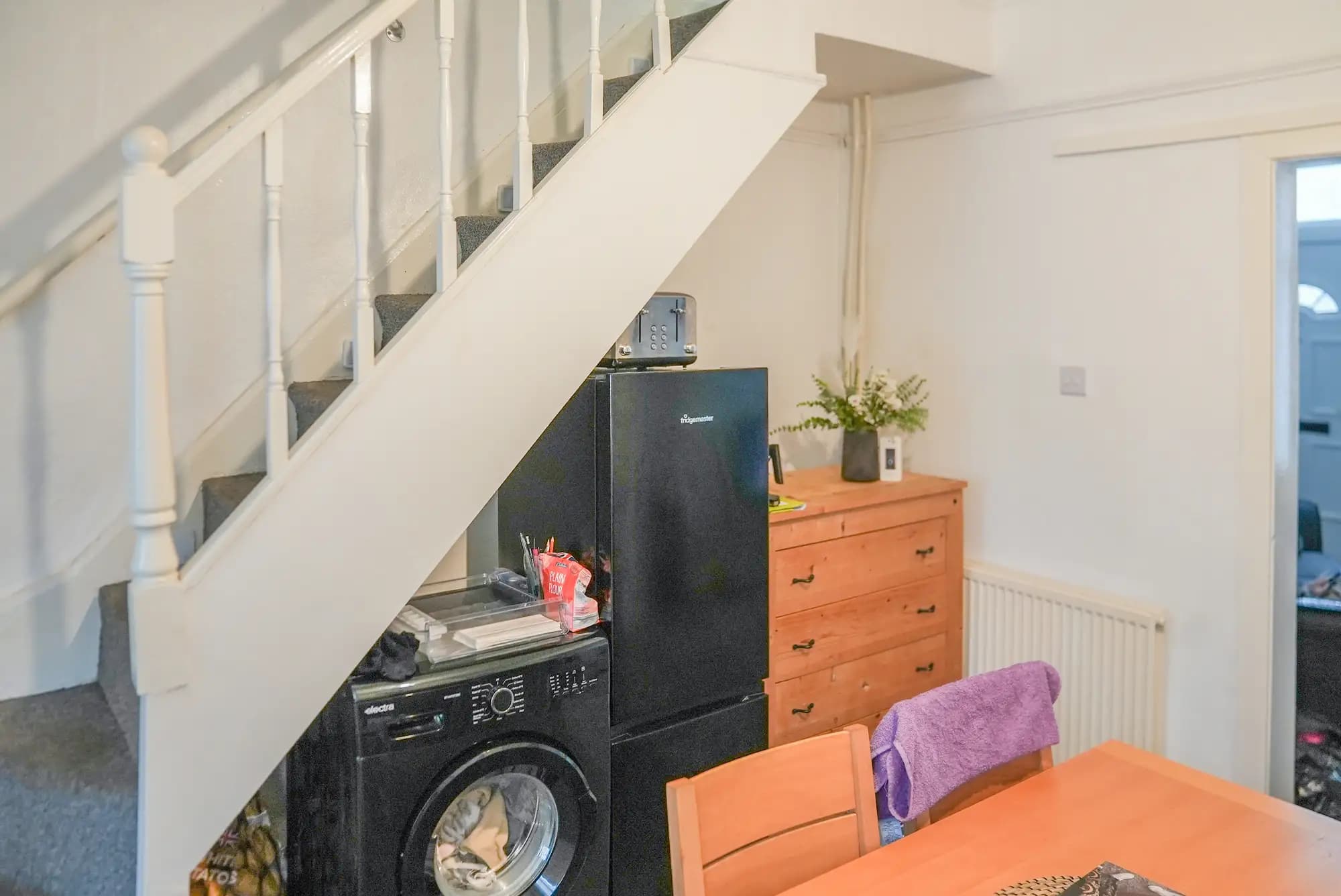 property photo 8 of 26