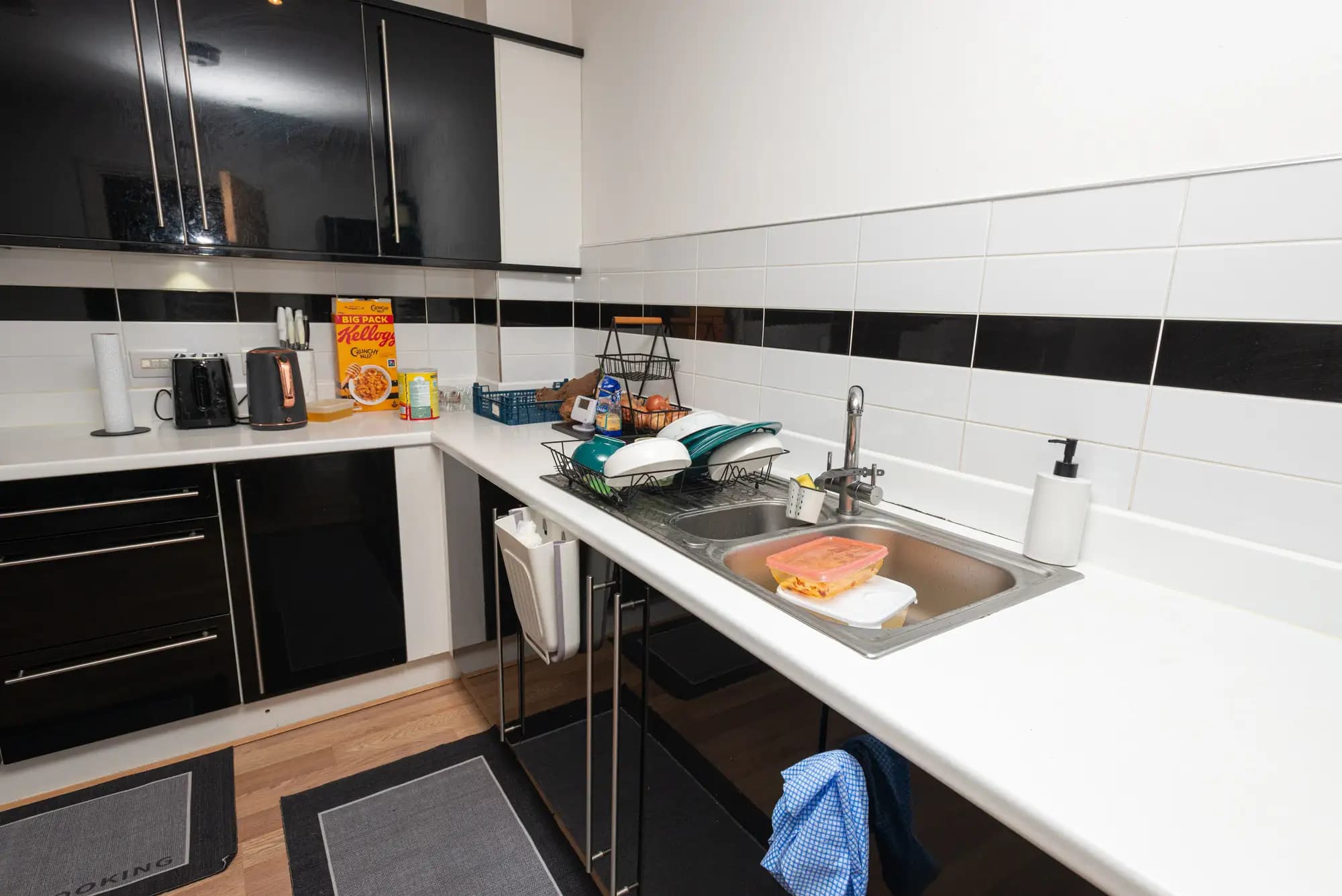 property photo 11 of 28