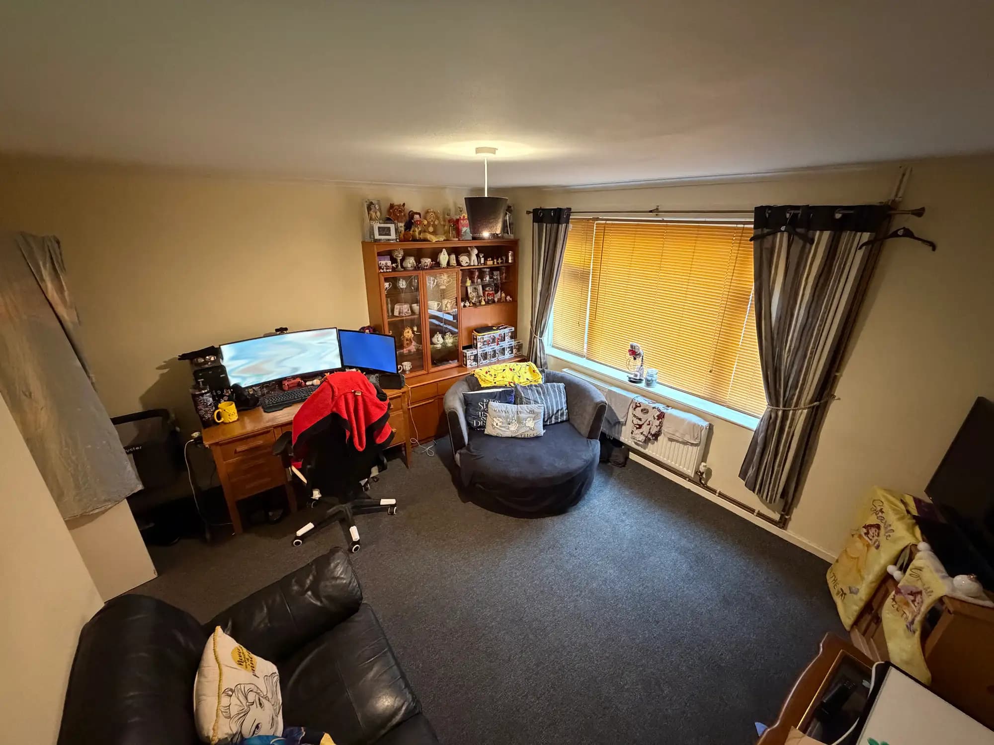 property photo 3 of 19