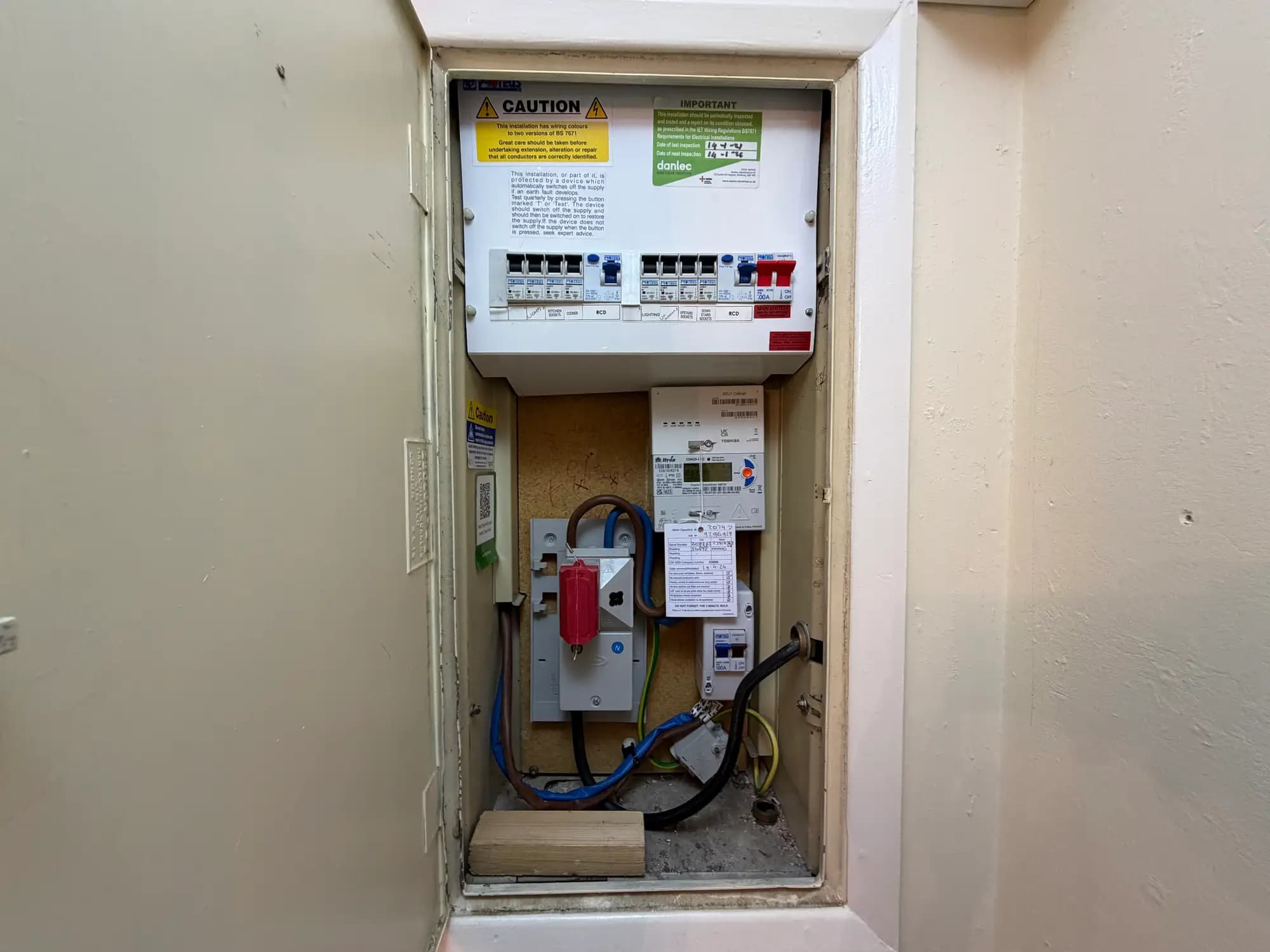 property photo 16 of 19