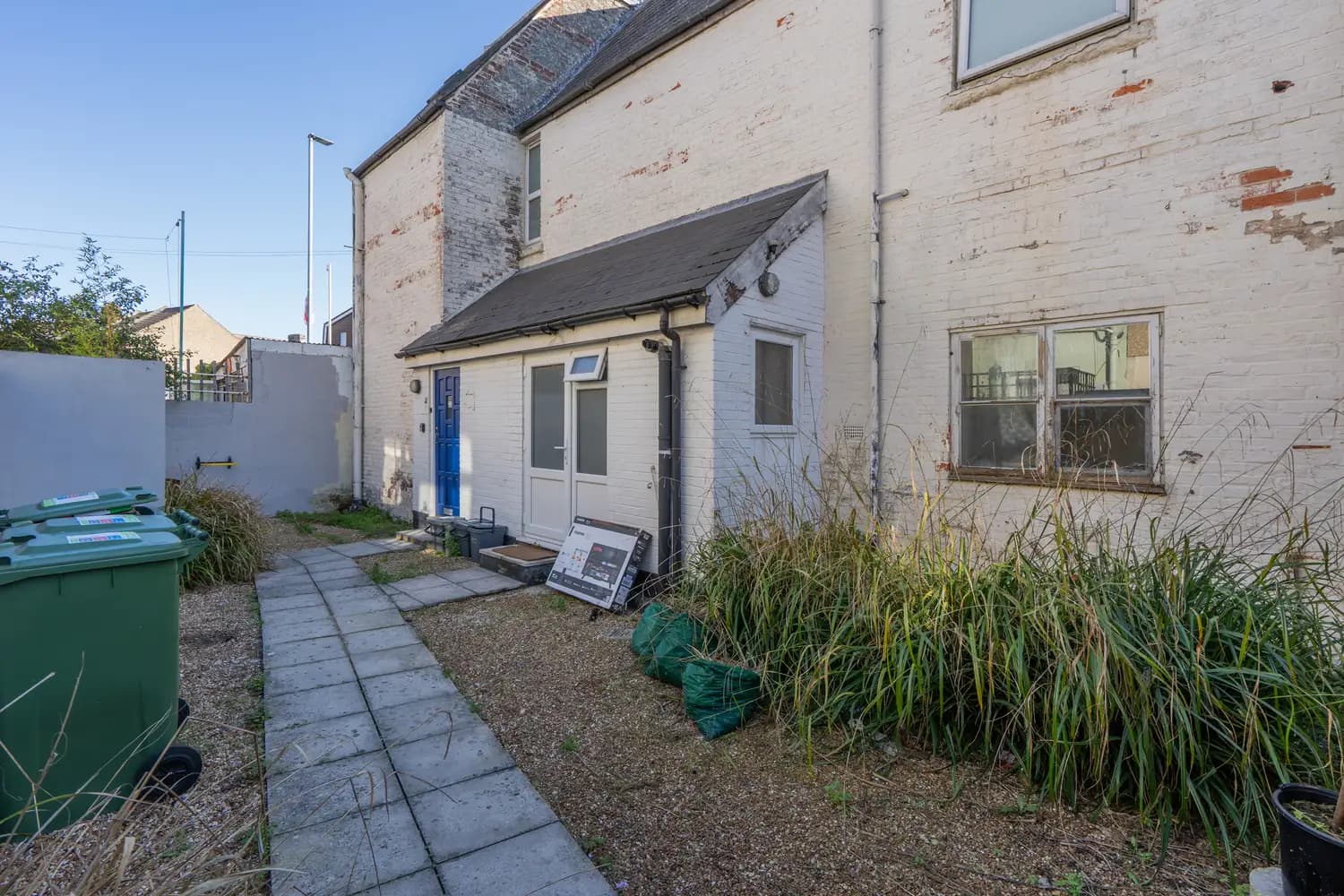 property photo 15 of 16