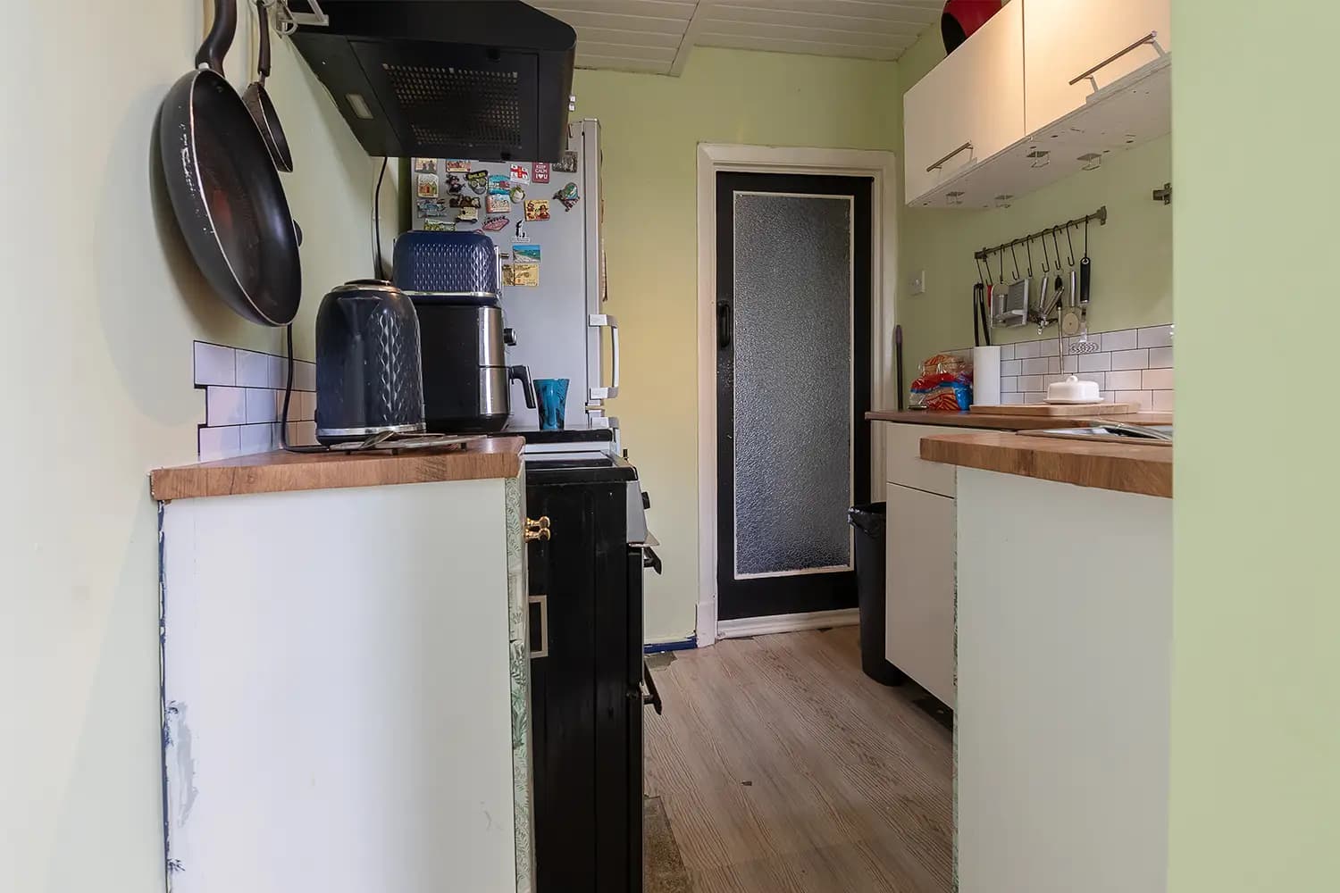 property photo 6 of 15
