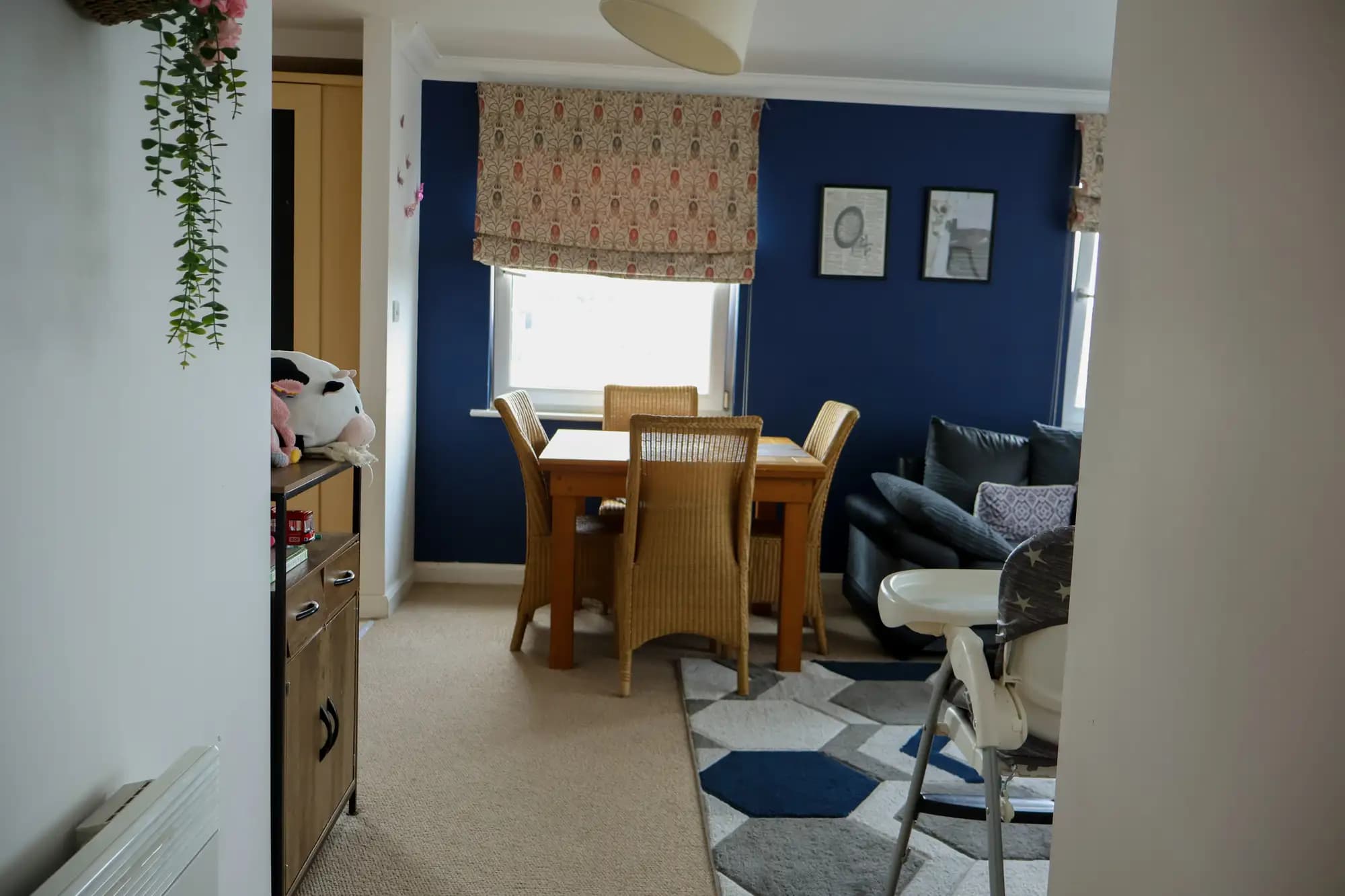property photo 5 of 27