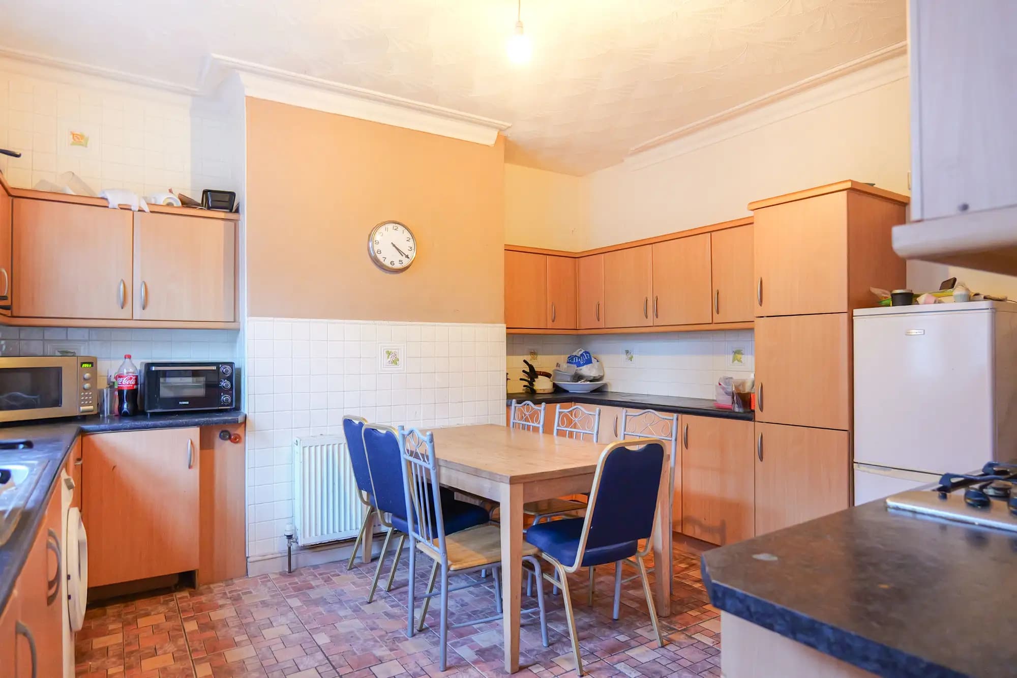 property photo 5 of 23