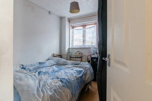 property photo 12 of 17