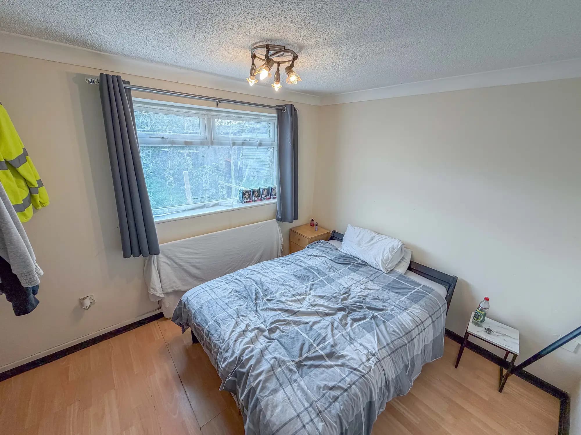 property photo 12 of 18
