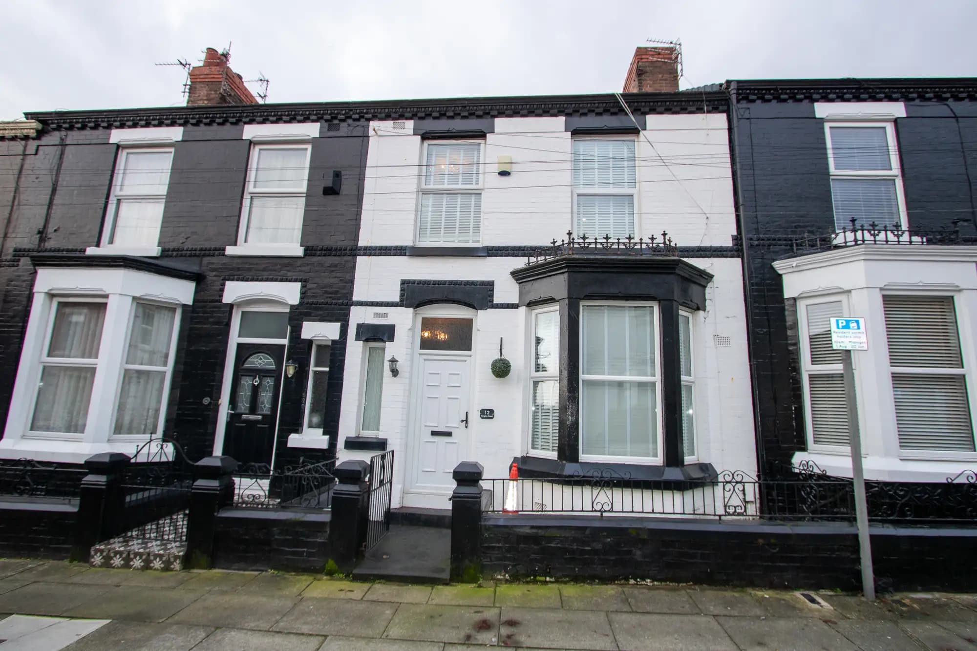 property photo 14 of 15