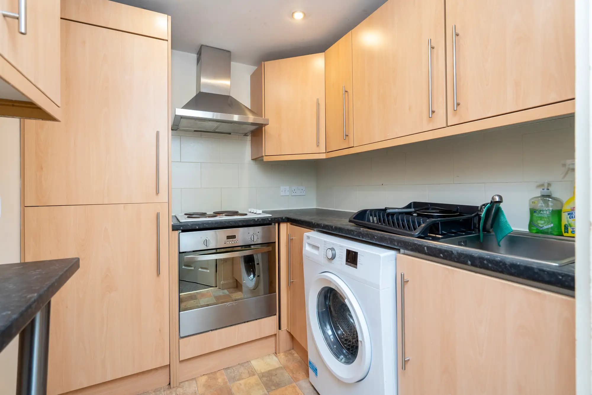 property photo 6 of 18