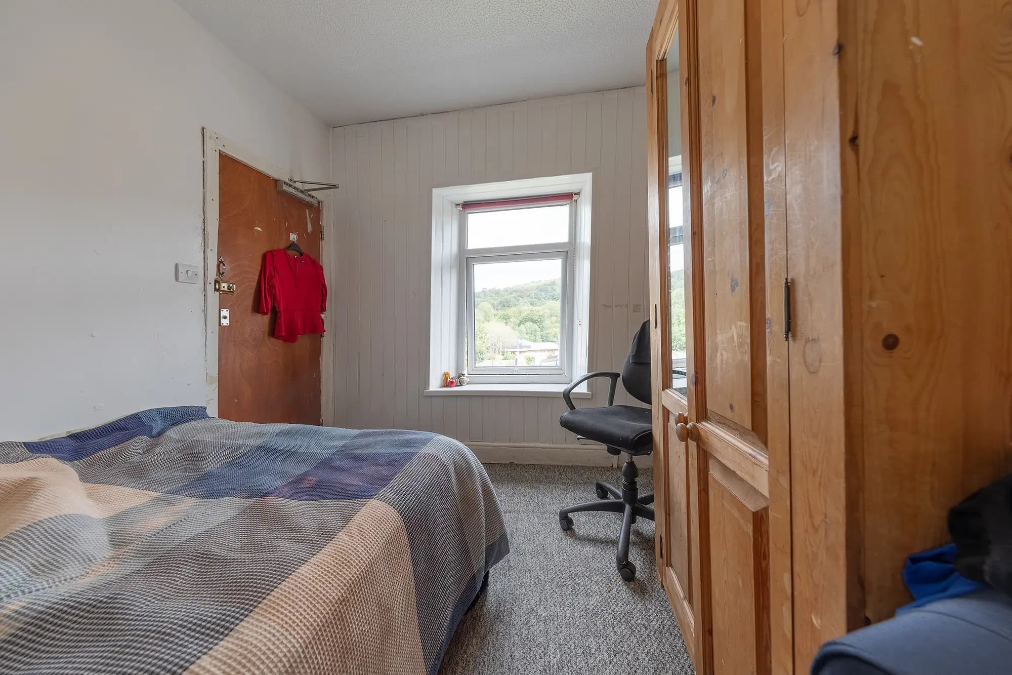 property photo 12 of 29