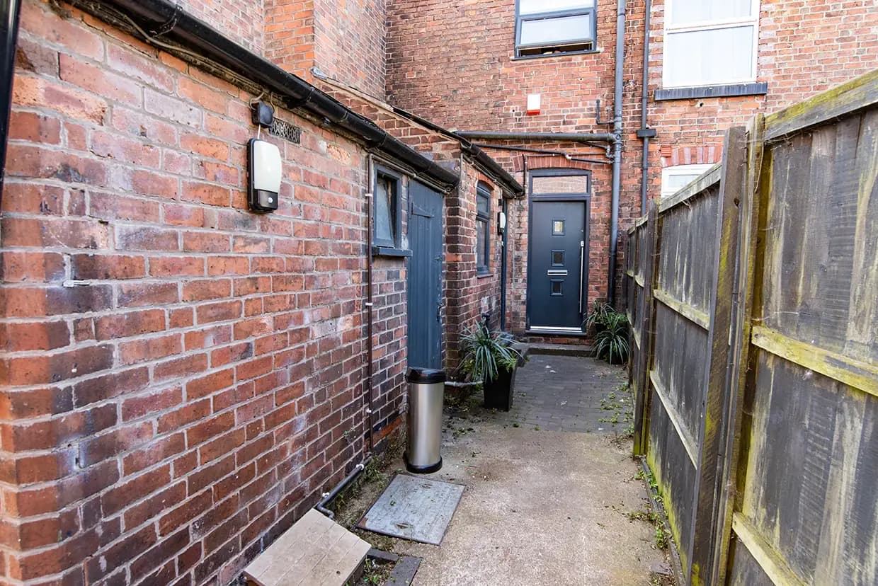 property photo 28 of 31