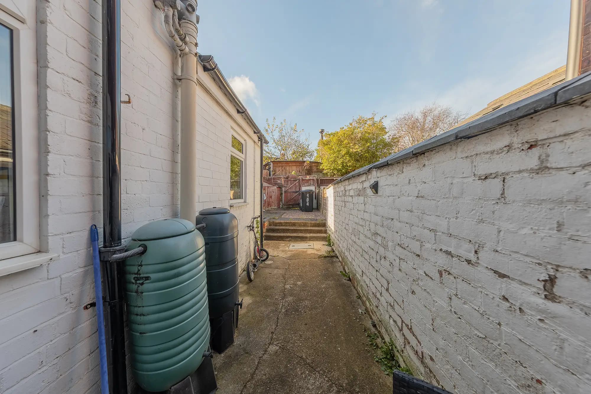 property photo 22 of 26