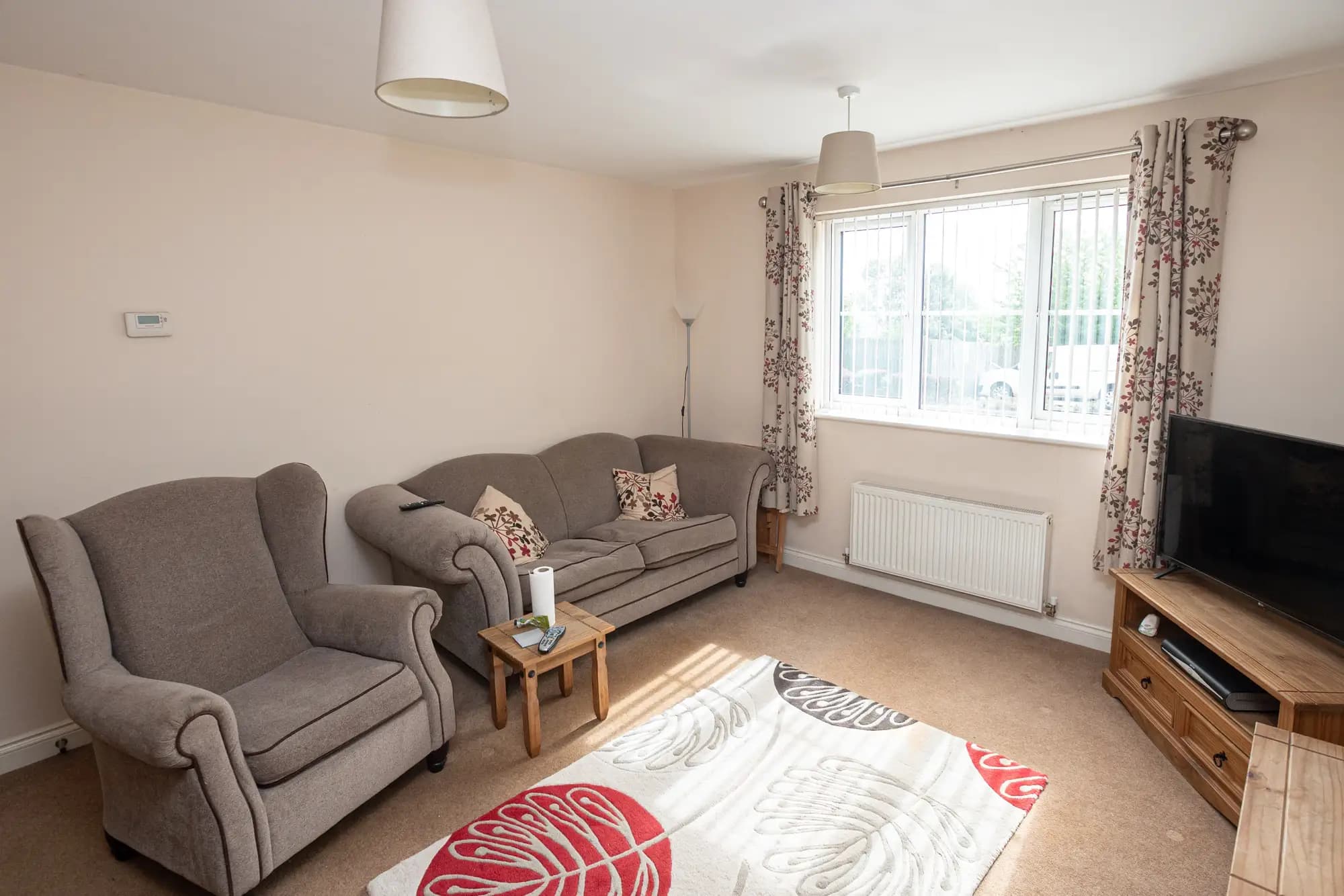 property photo 2 of 27