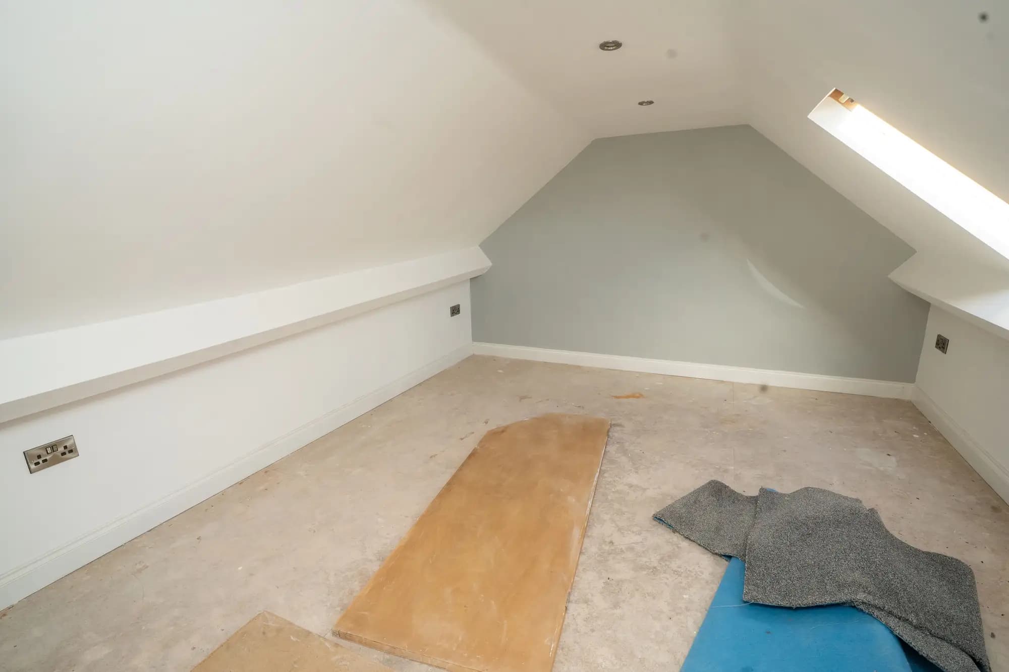 property photo 11 of 16