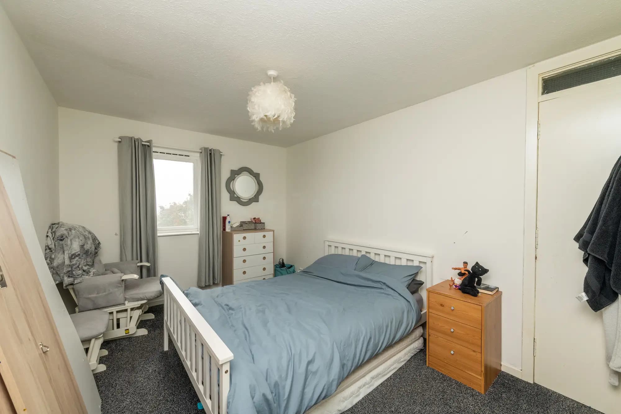 property photo 17 of 37