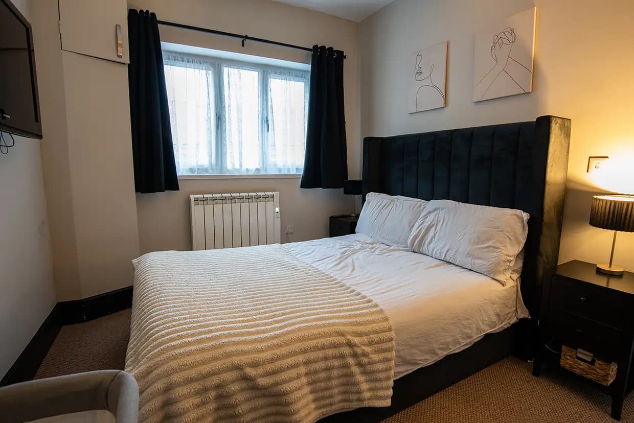 property photo 9 of 24