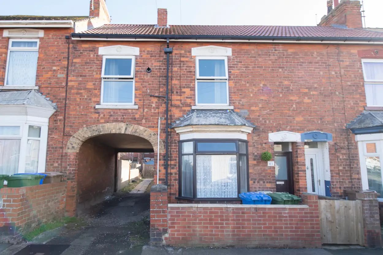 property photo 14 of 38