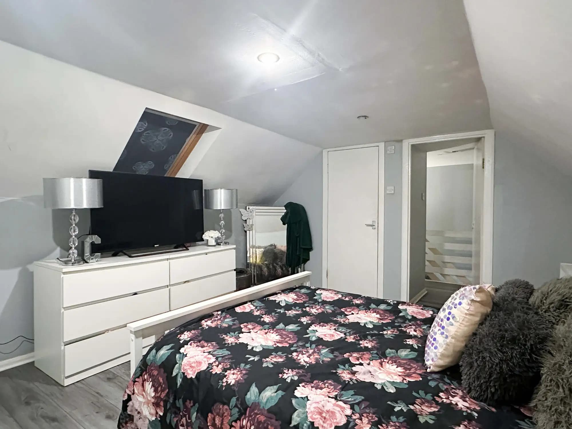 property photo 13 of 22