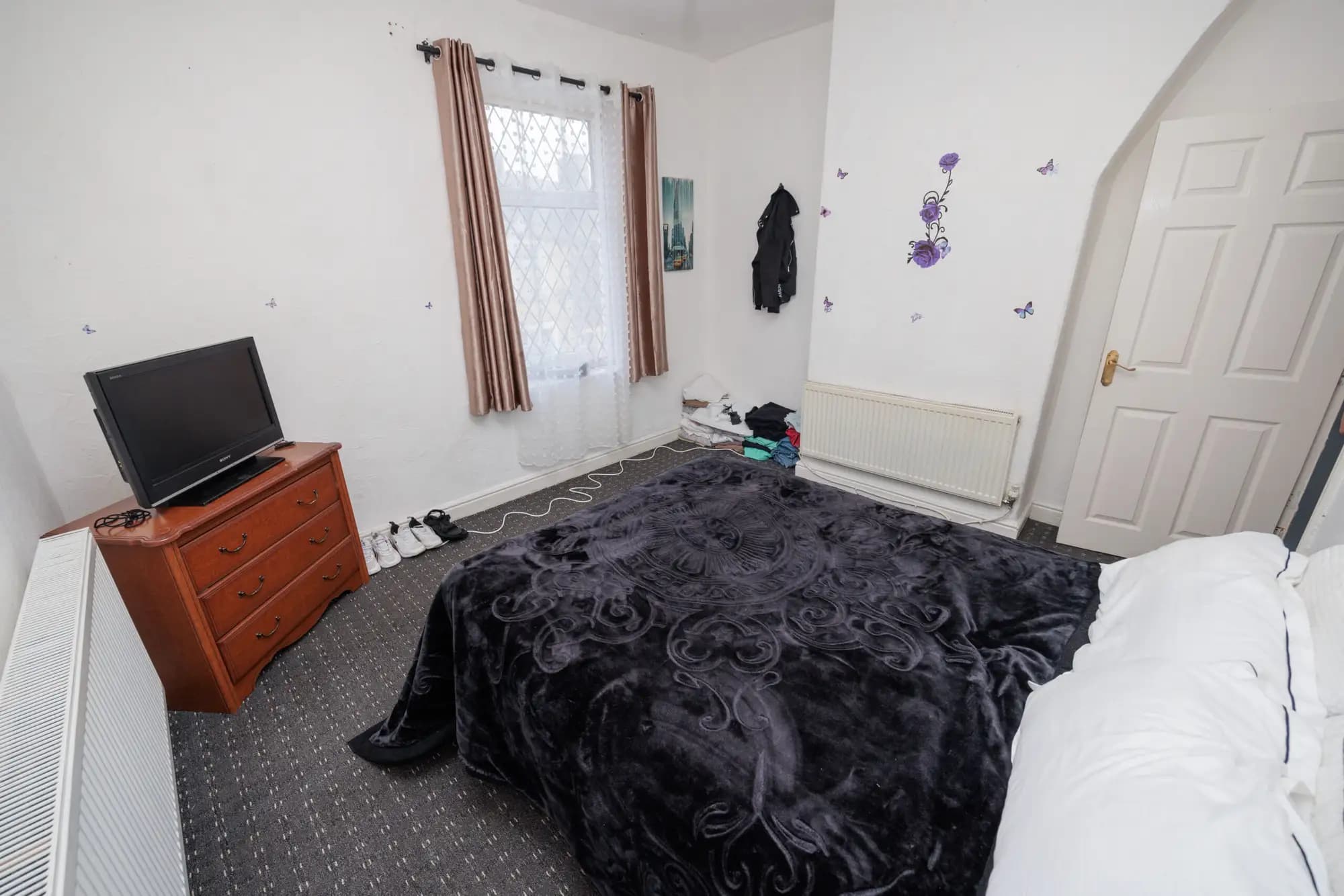property photo 17 of 30