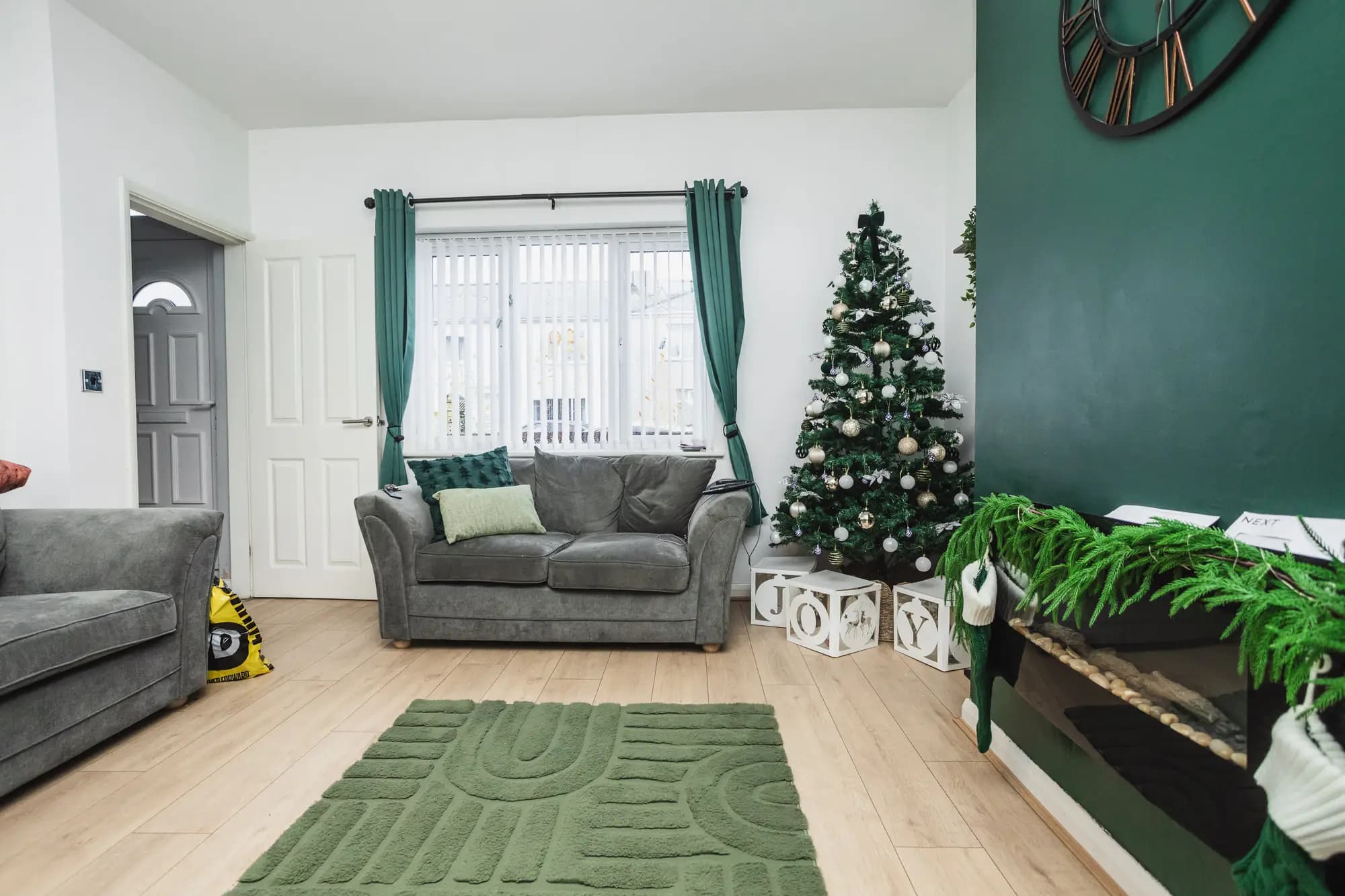 property photo 4 of 30