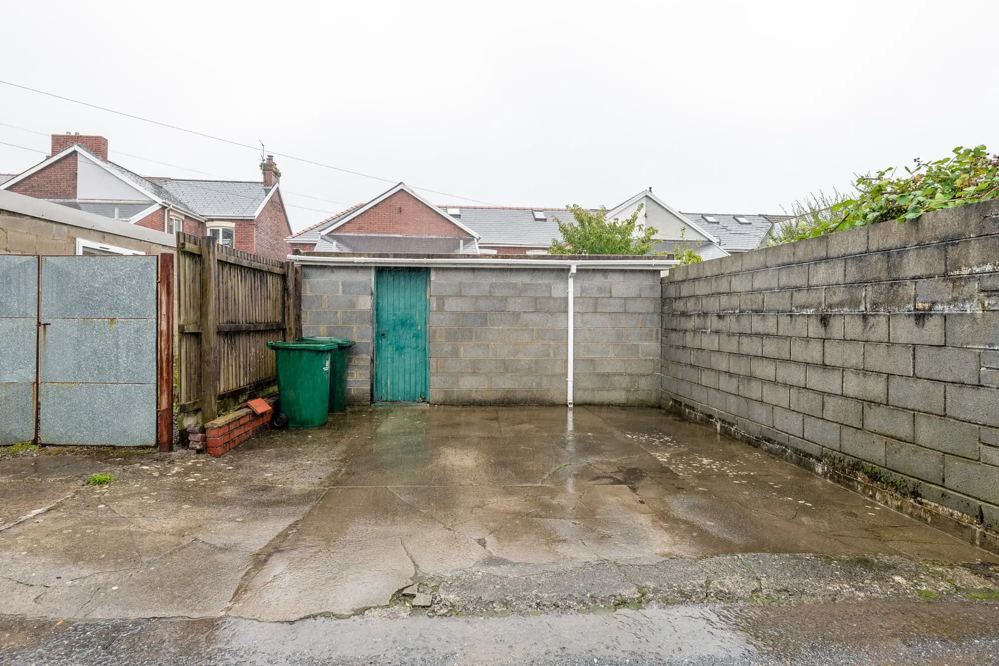 property photo 30 of 32