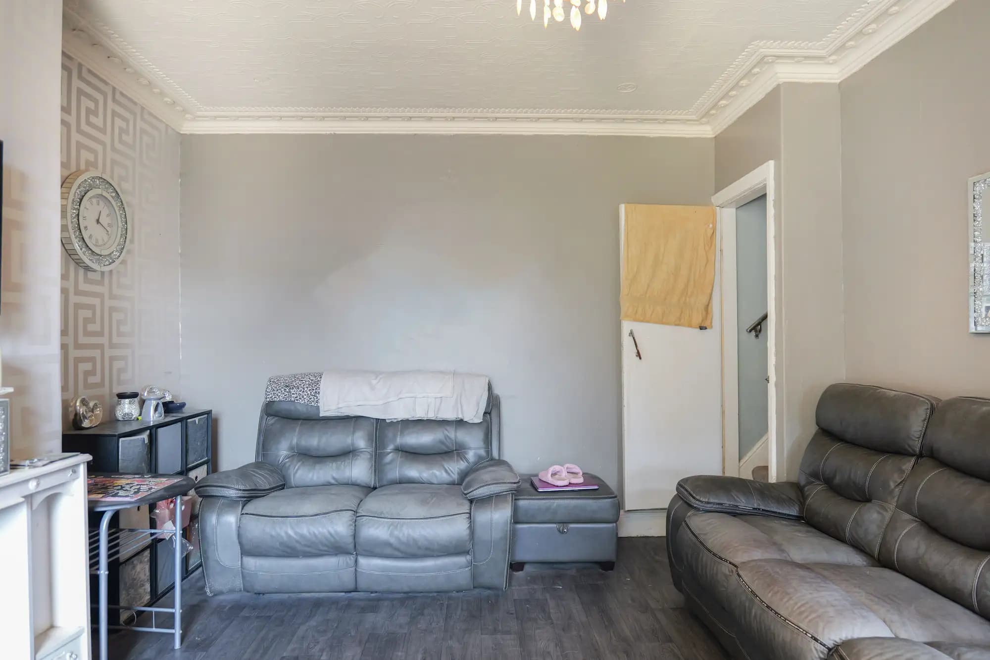 property photo 4 of 27