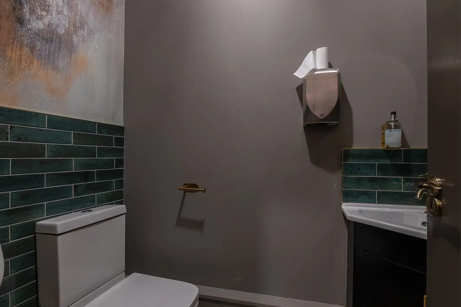 property photo 35 of 46