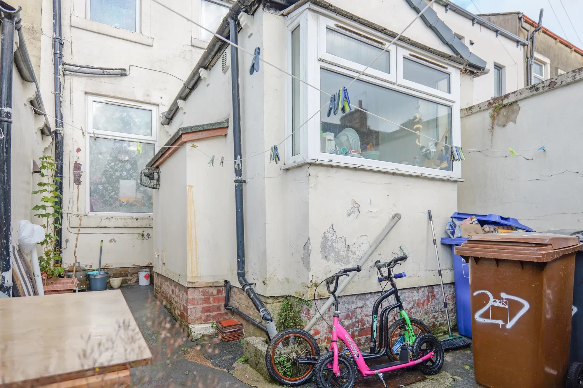 property photo 27 of 28