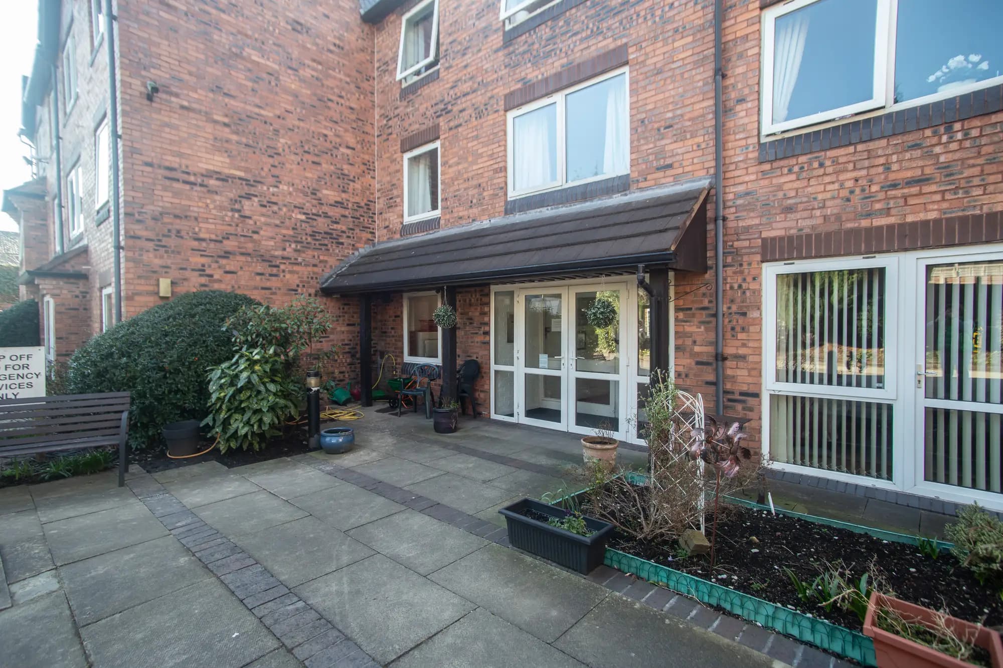 property photo 16 of 18