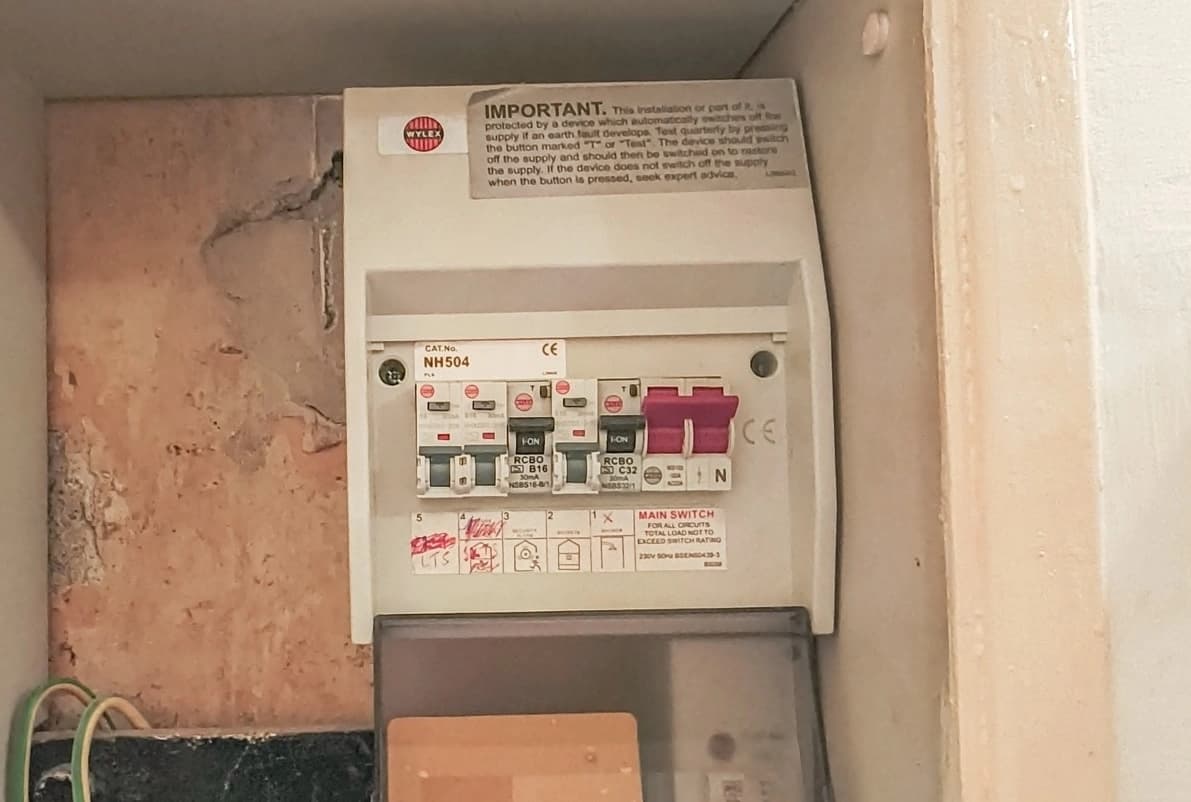 property photo 15 of 16