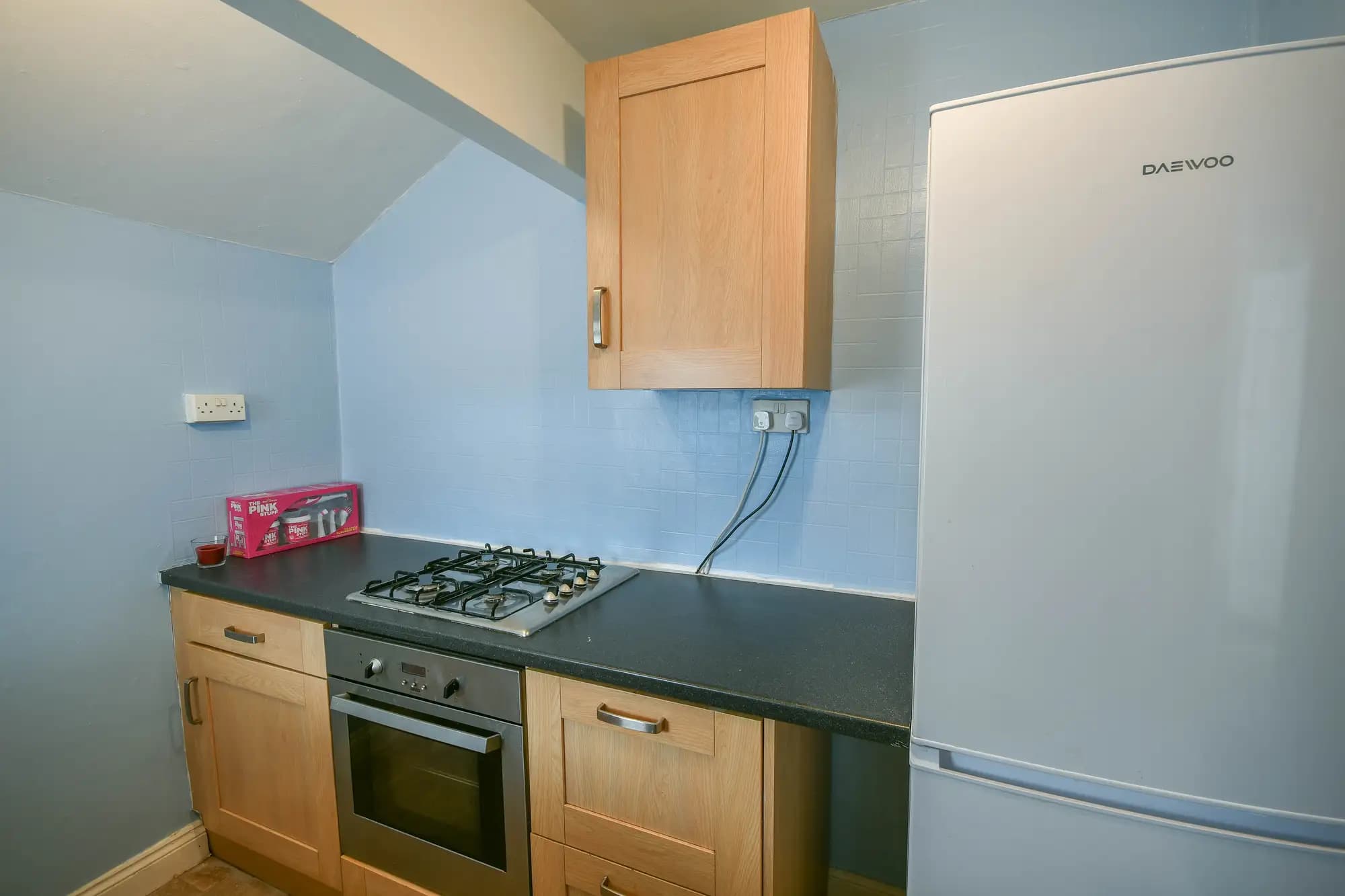 property photo 6 of 16