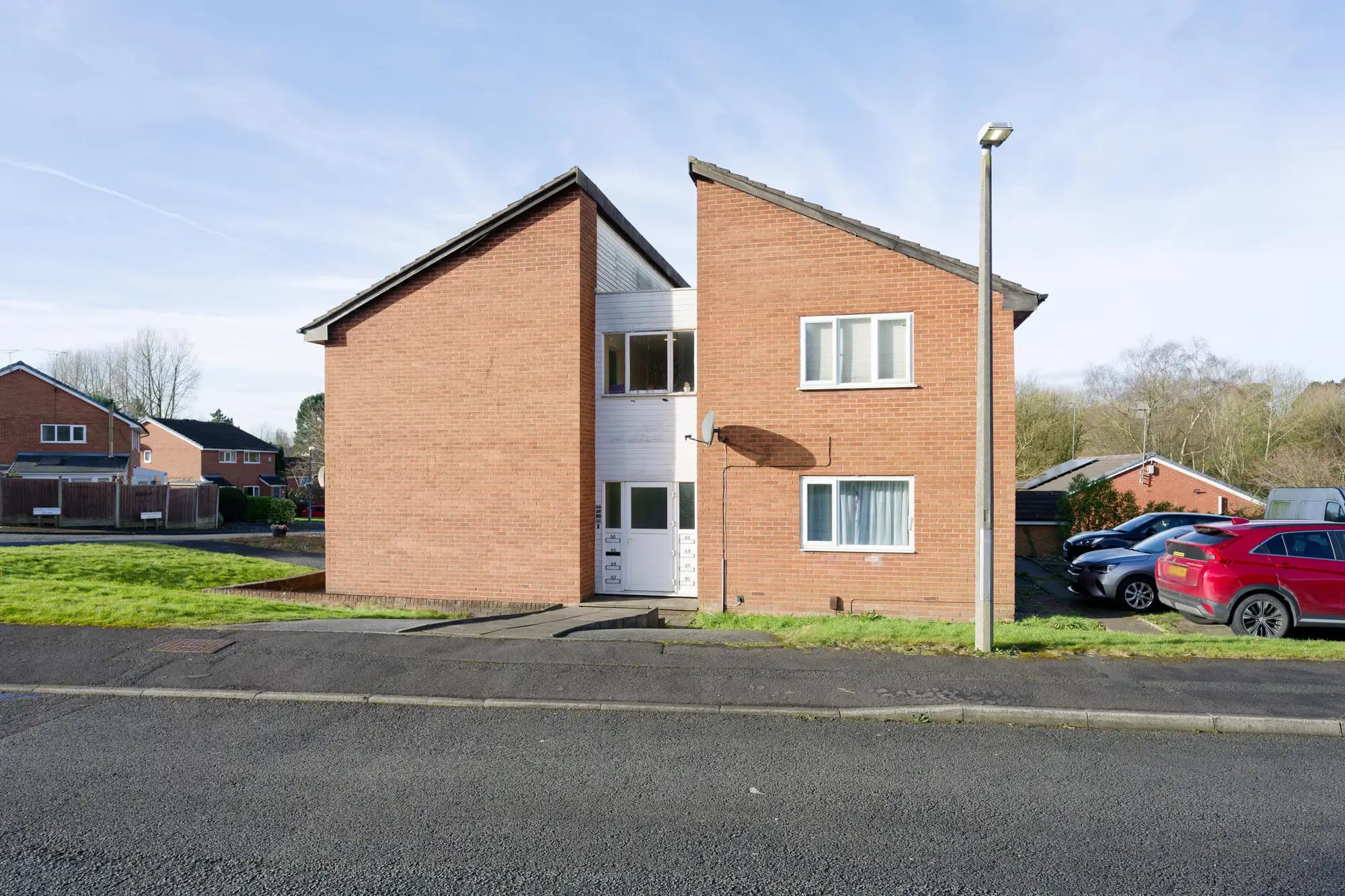 property photo 17 of 20
