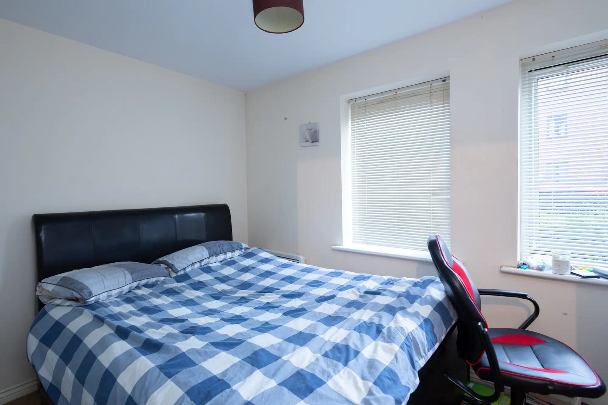 property photo 6 of 14