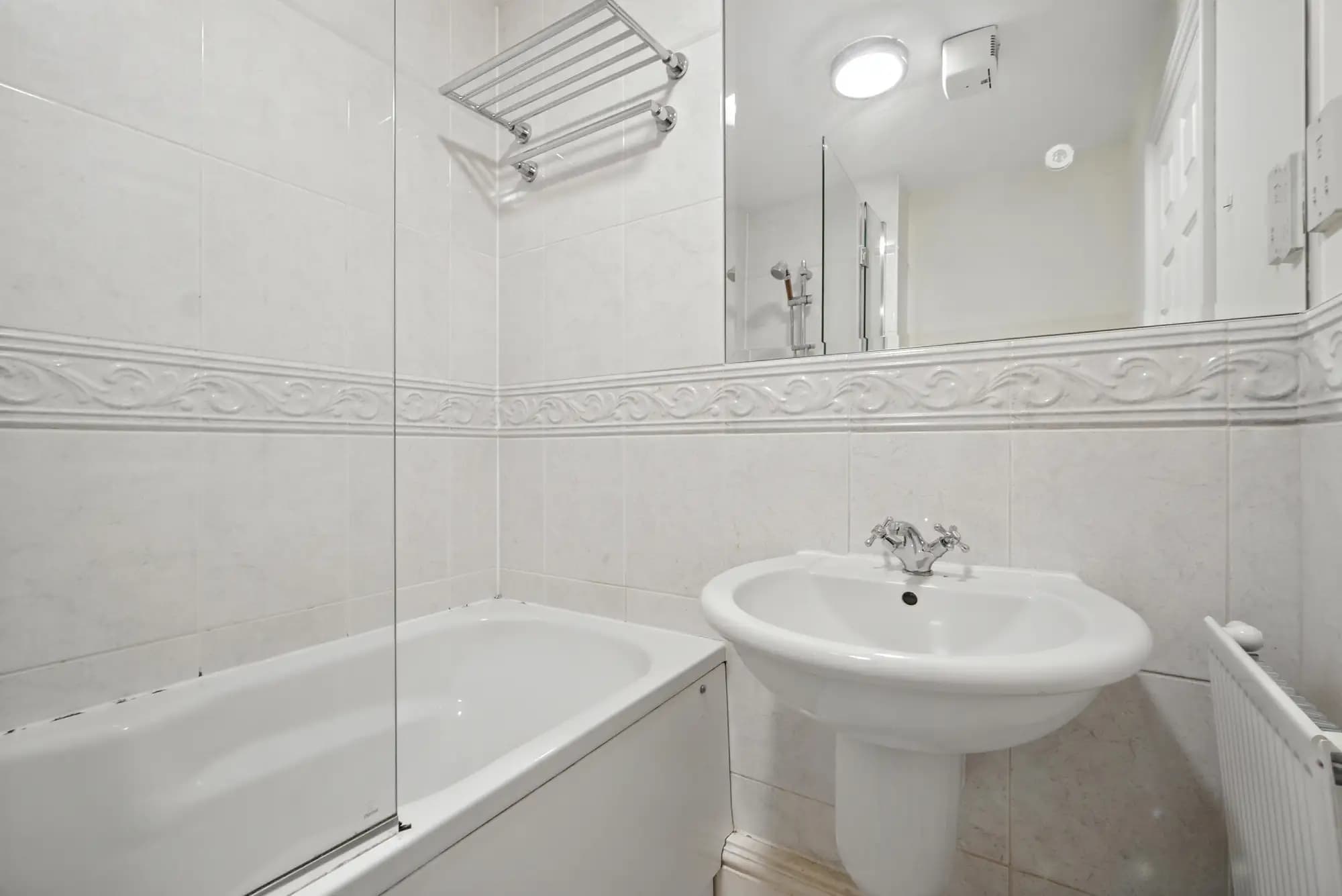 property photo 9 of 26