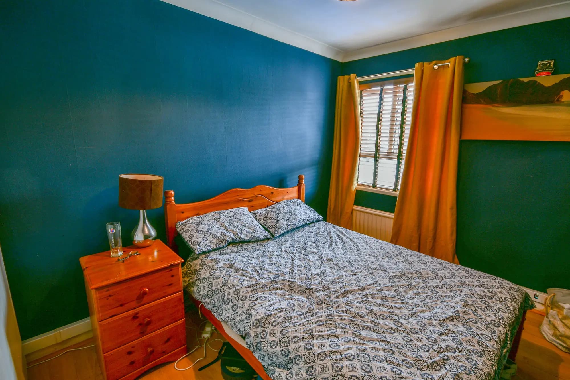 property photo 9 of 16