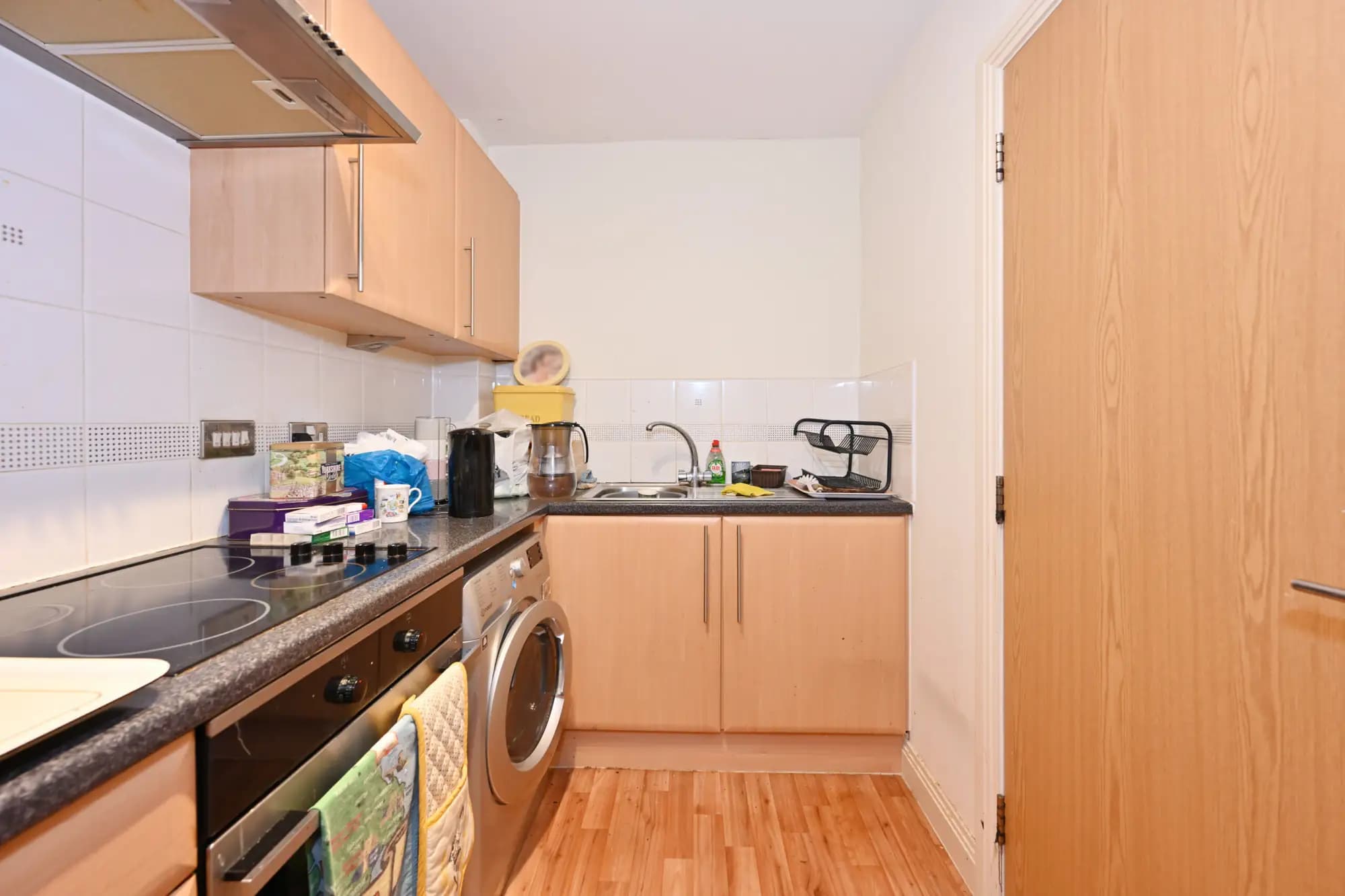 property photo 6 of 16