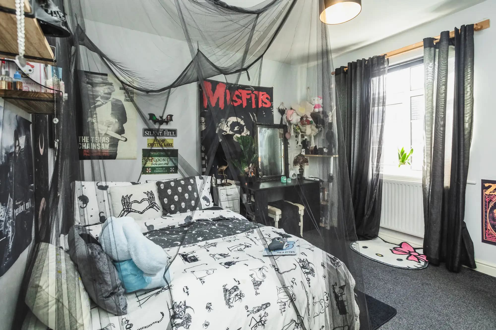 property photo 20 of 33