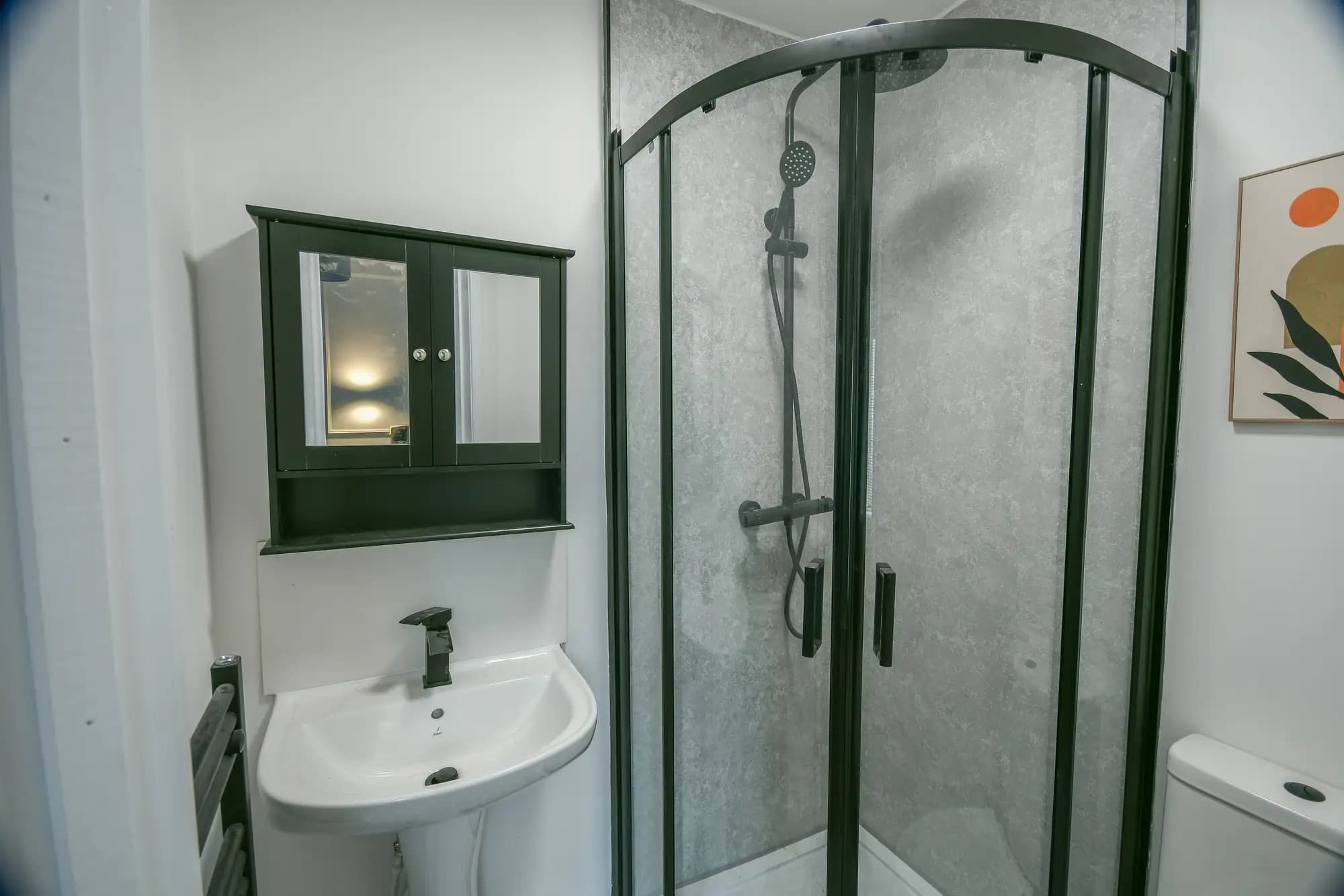 property photo 9 of 20