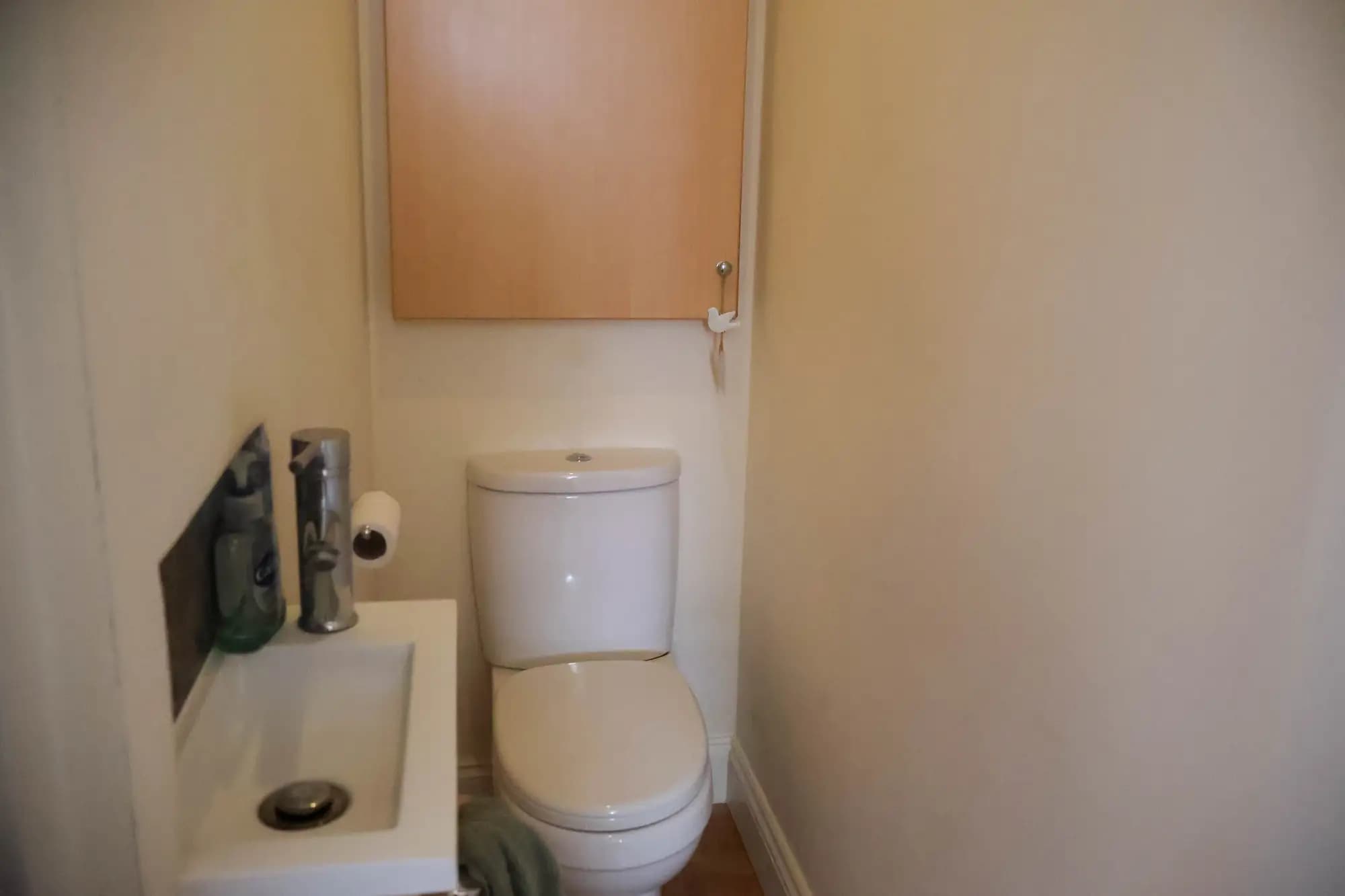 property photo 9 of 18