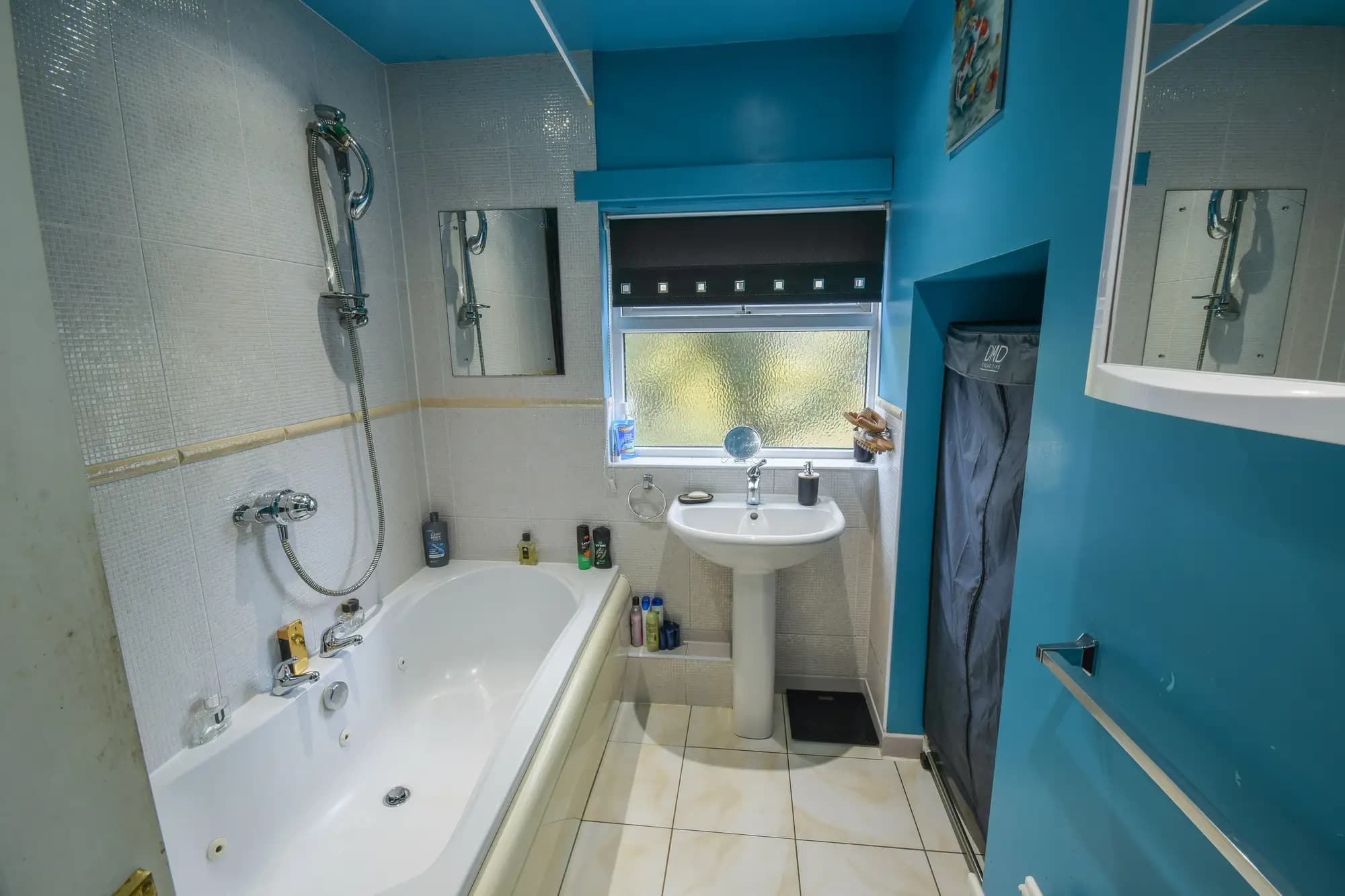 property photo 5 of 15