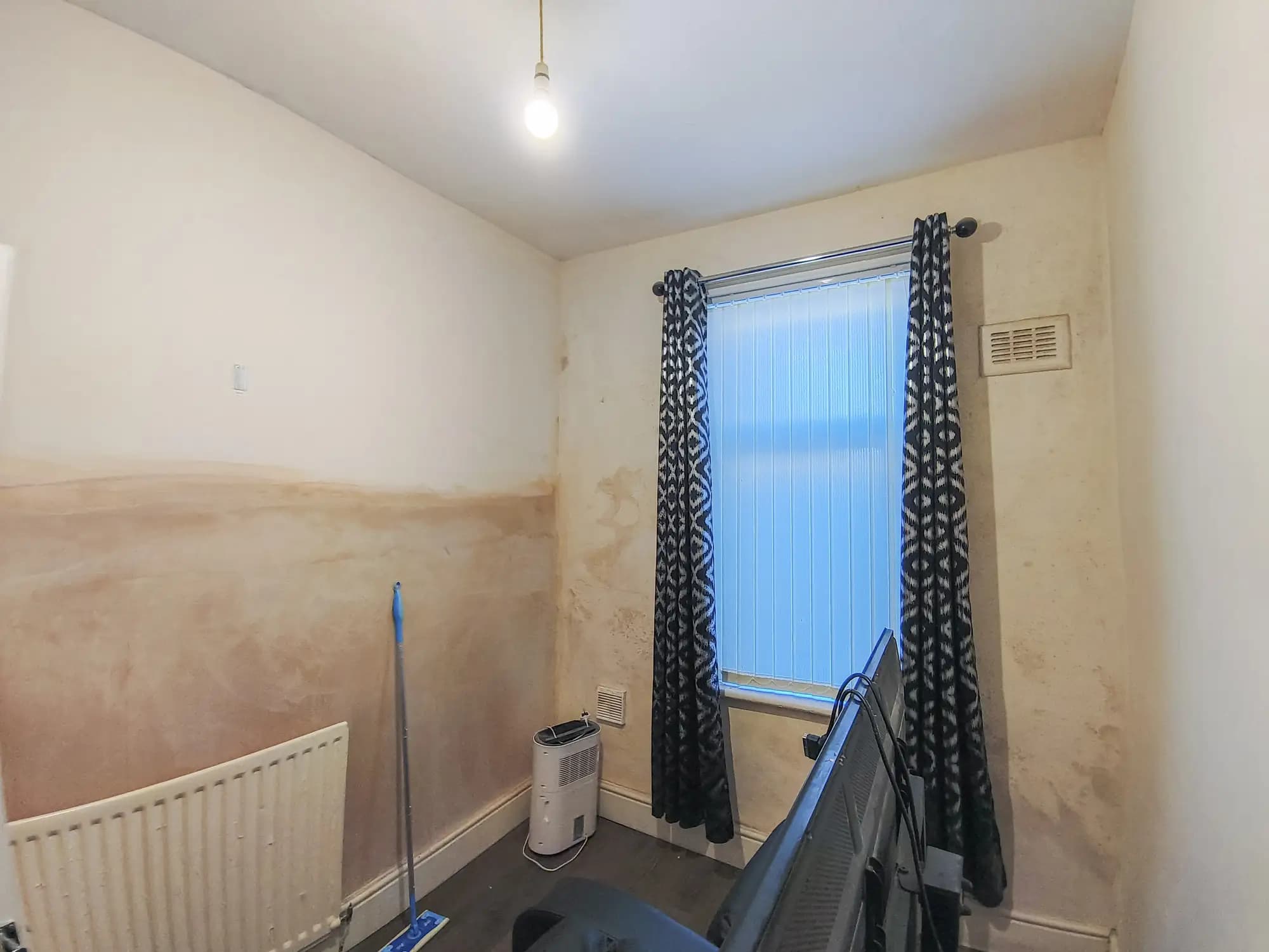 property photo 10 of 15