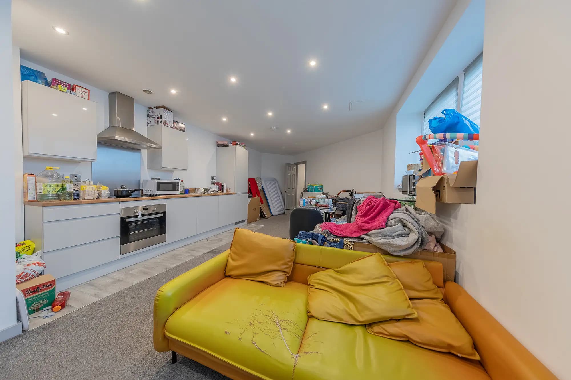 property photo 4 of 19