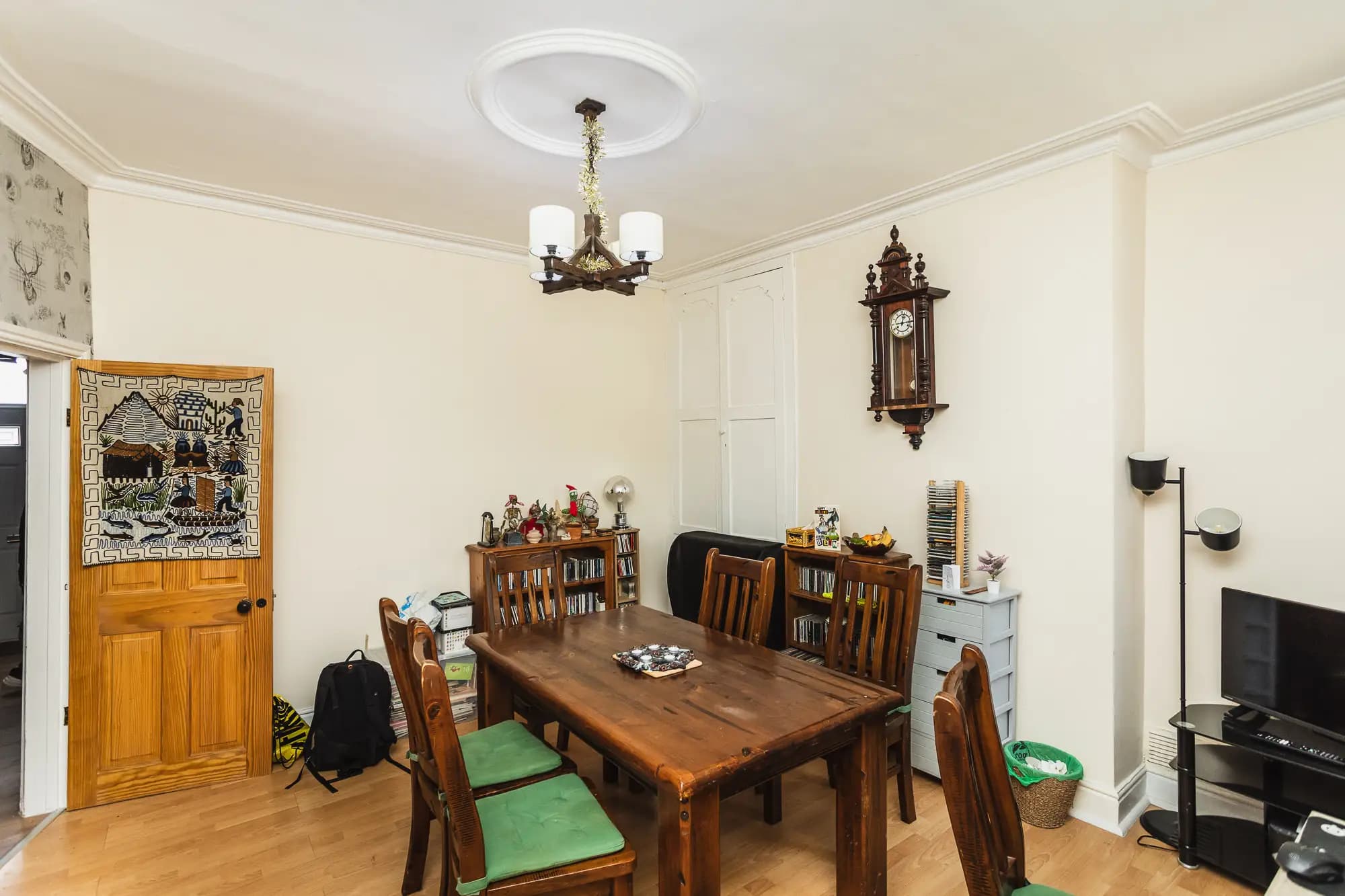 property photo 5 of 18