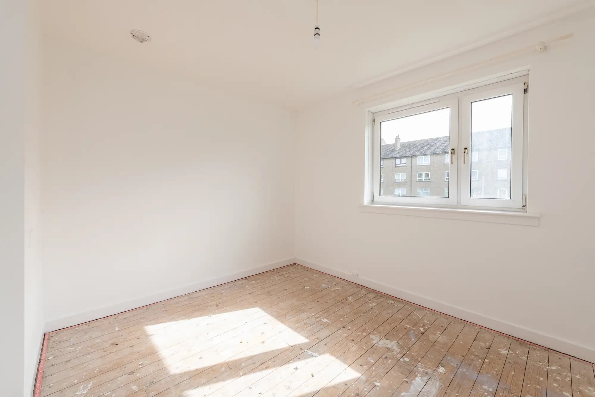 property photo 10 of 16