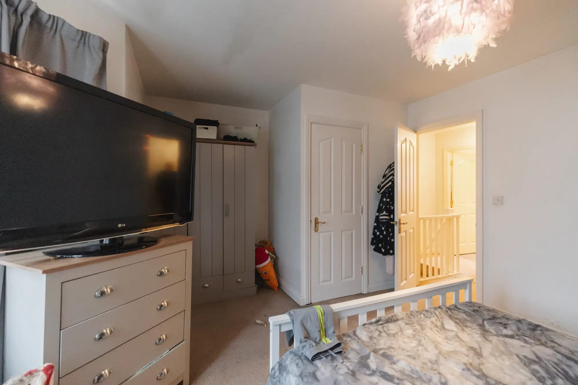 property photo 11 of 20