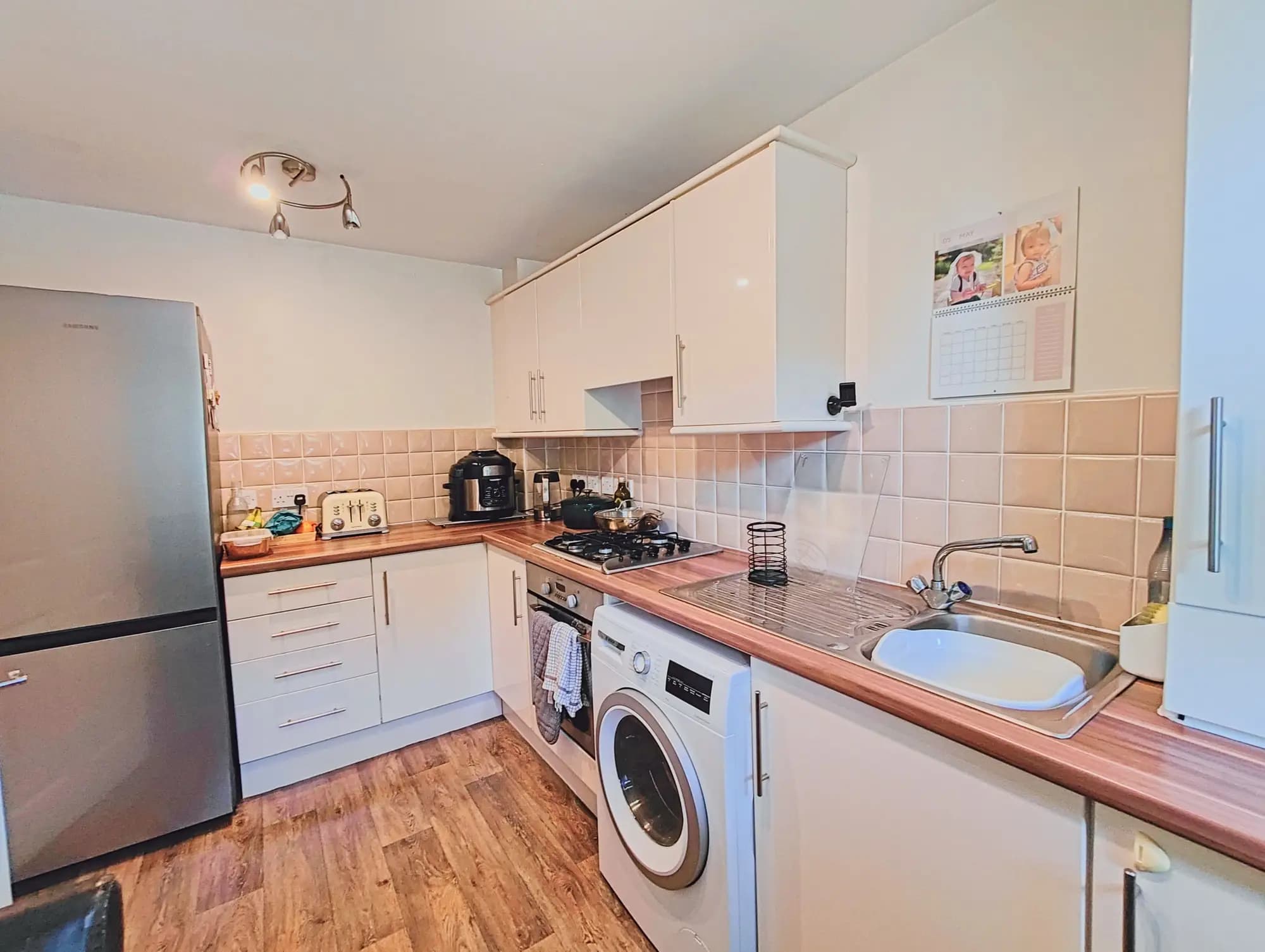 property photo 6 of 23