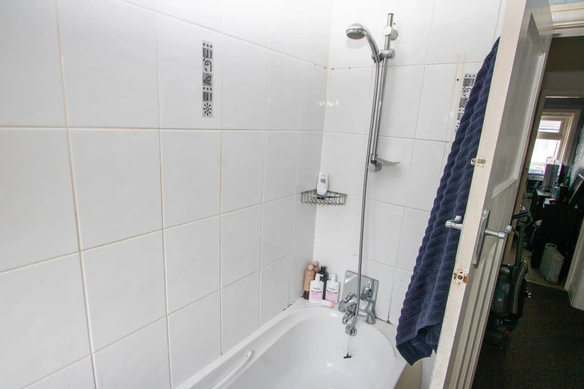 property photo 10 of 20