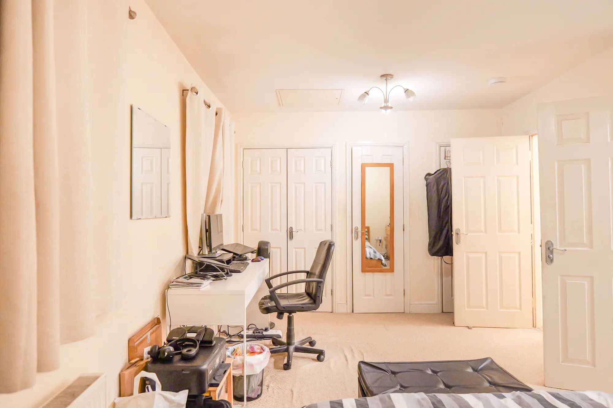 property photo 16 of 19