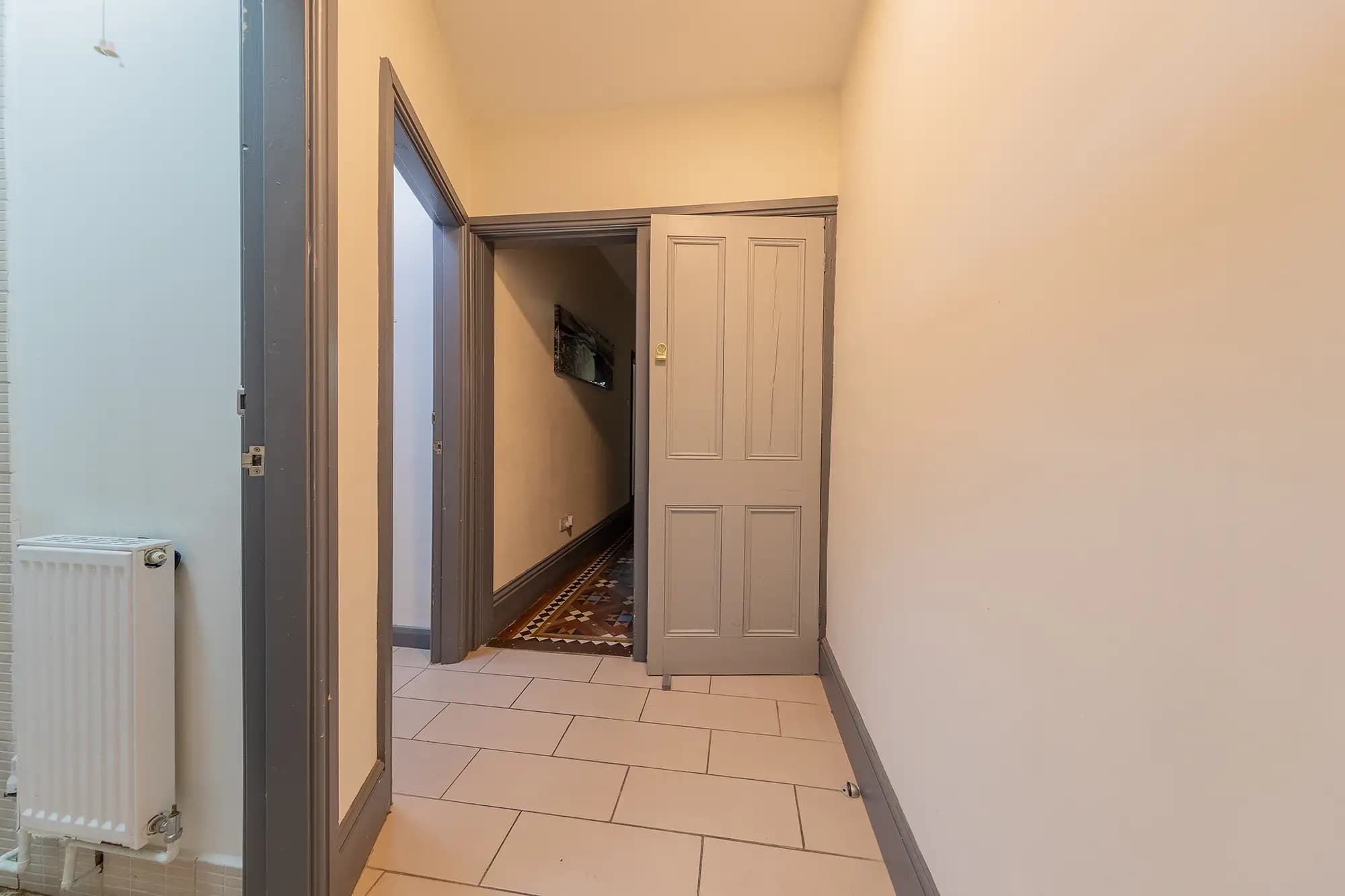 property photo 27 of 38